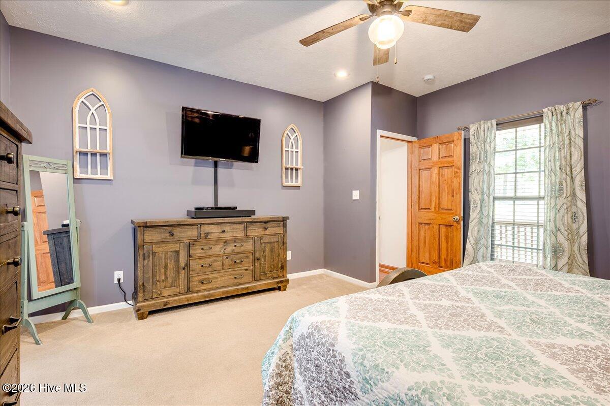 13 Sunset Circle Property Photo 9