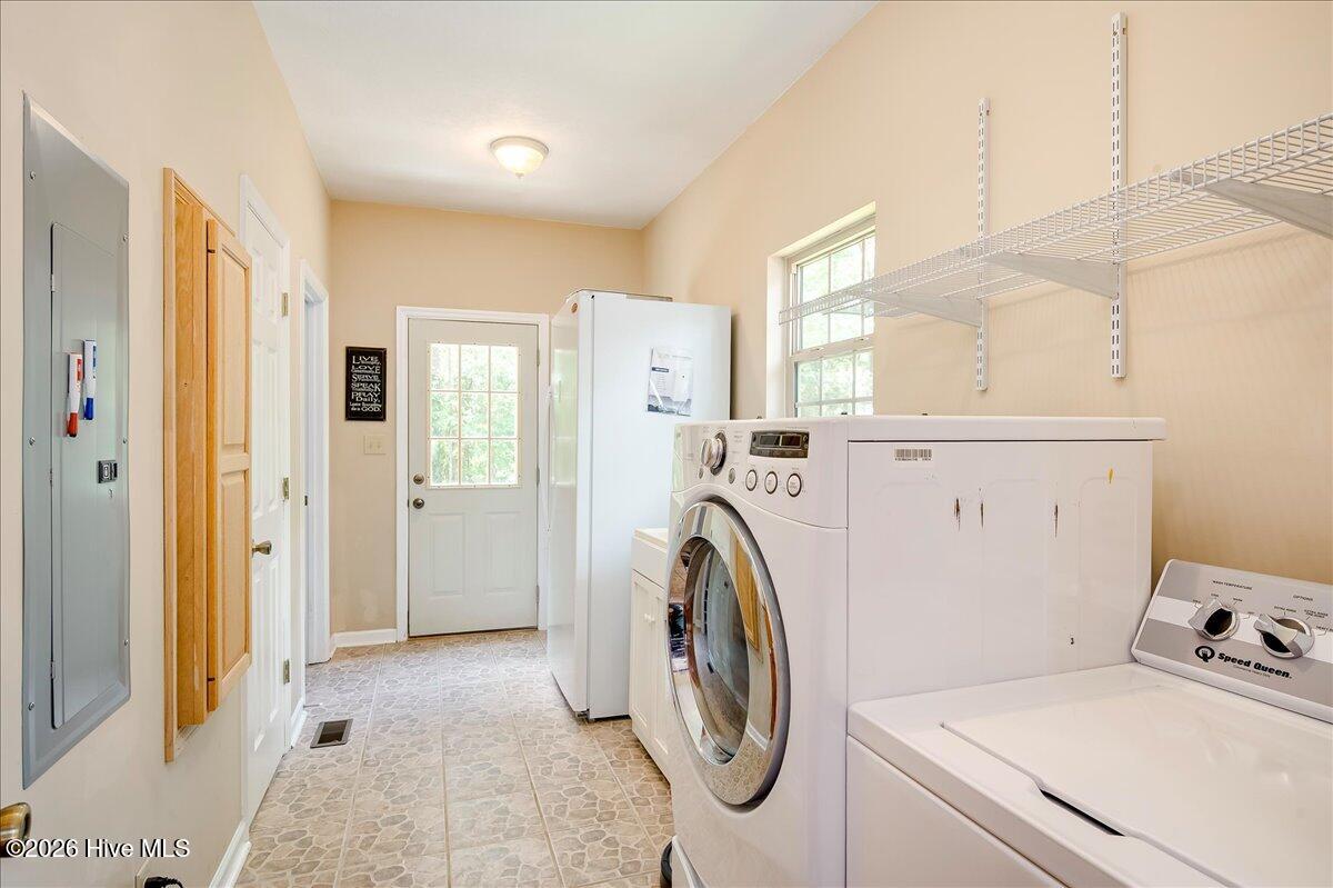 13 Sunset Circle Property Photo 12