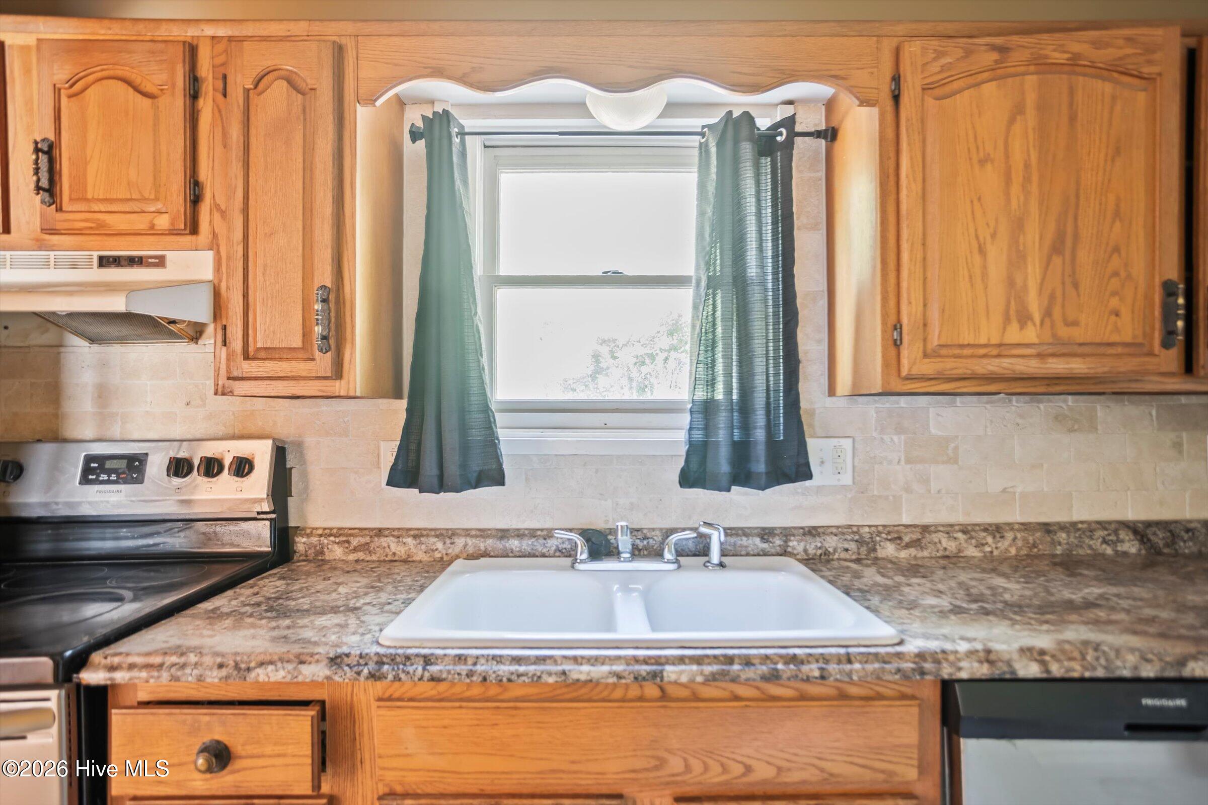 223 Border Drive Property Photo 11
