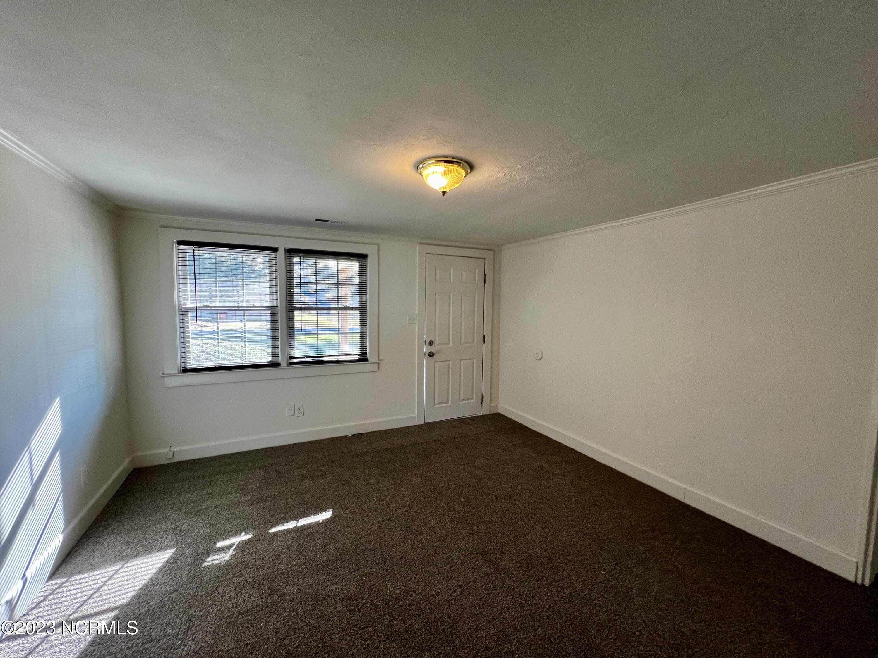 109 Burlington Drive Property Photo 2