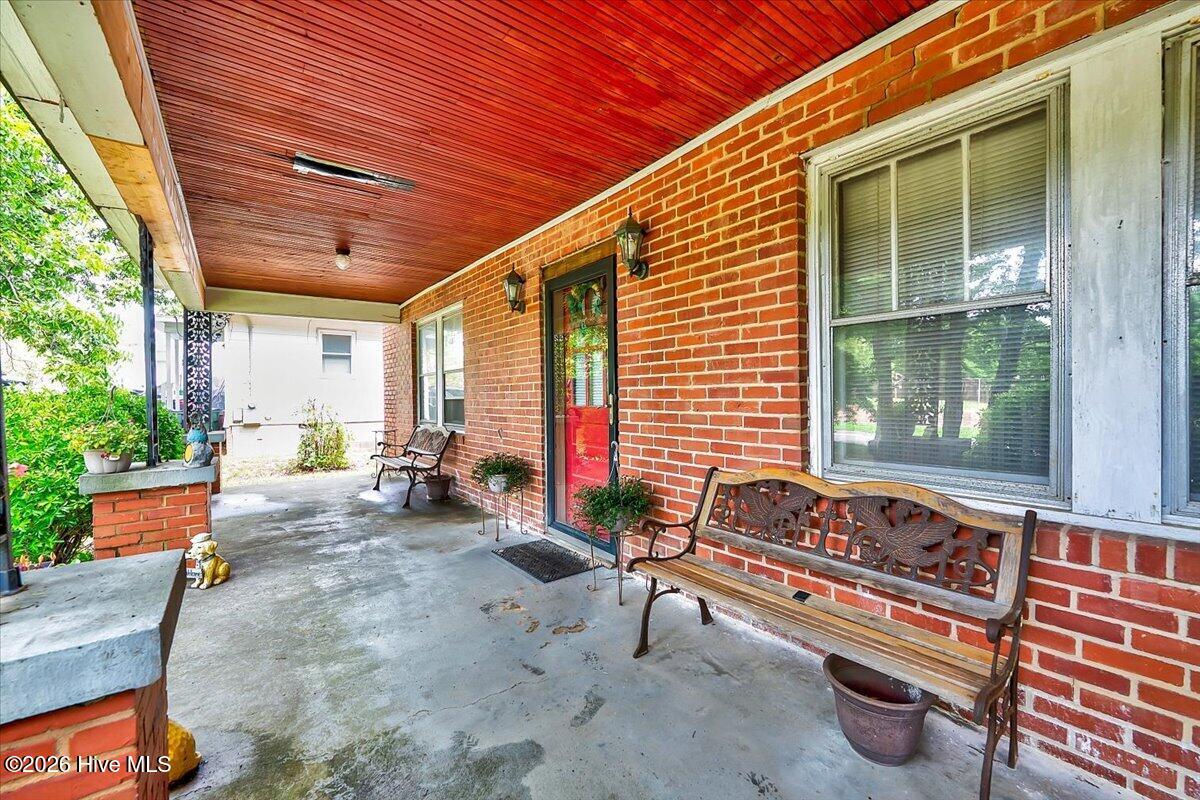 503 Granville Street Property Photo 4