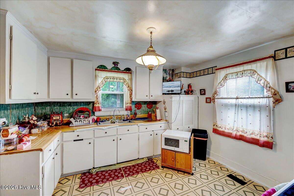 503 Granville Street Property Photo 9