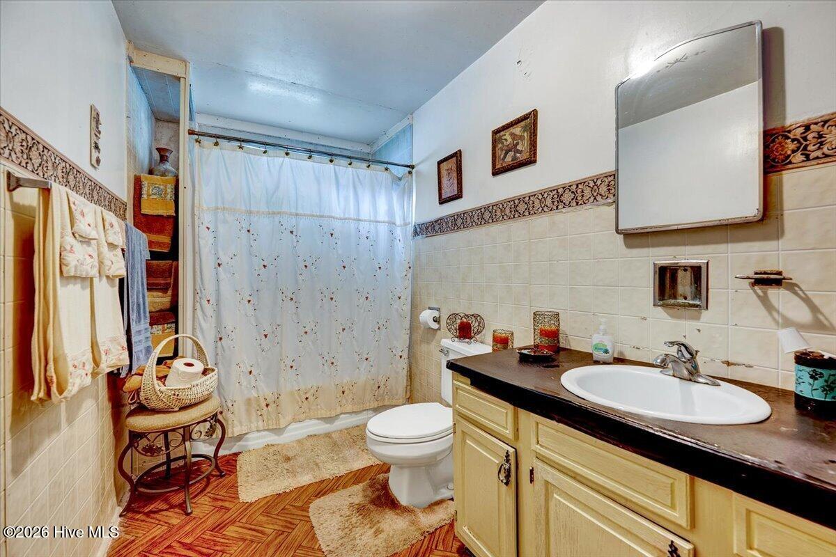 503 Granville Street Property Photo 12