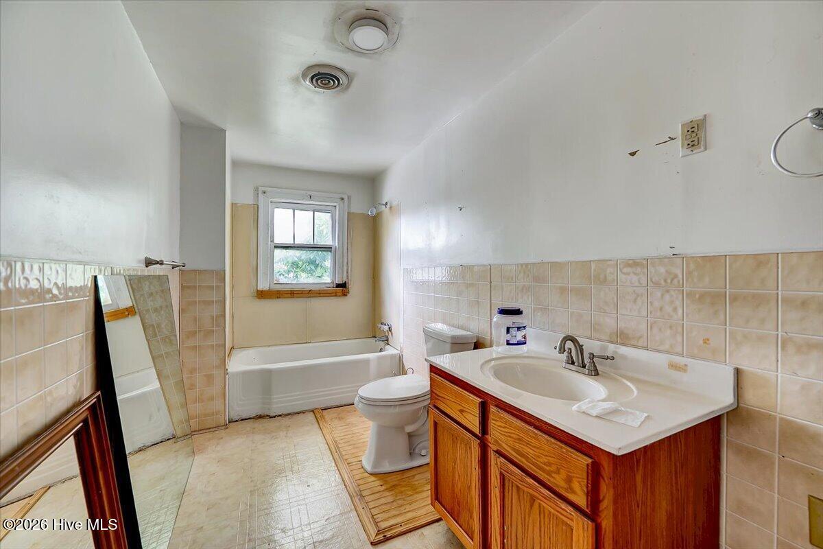 503 Granville Street Property Photo 20