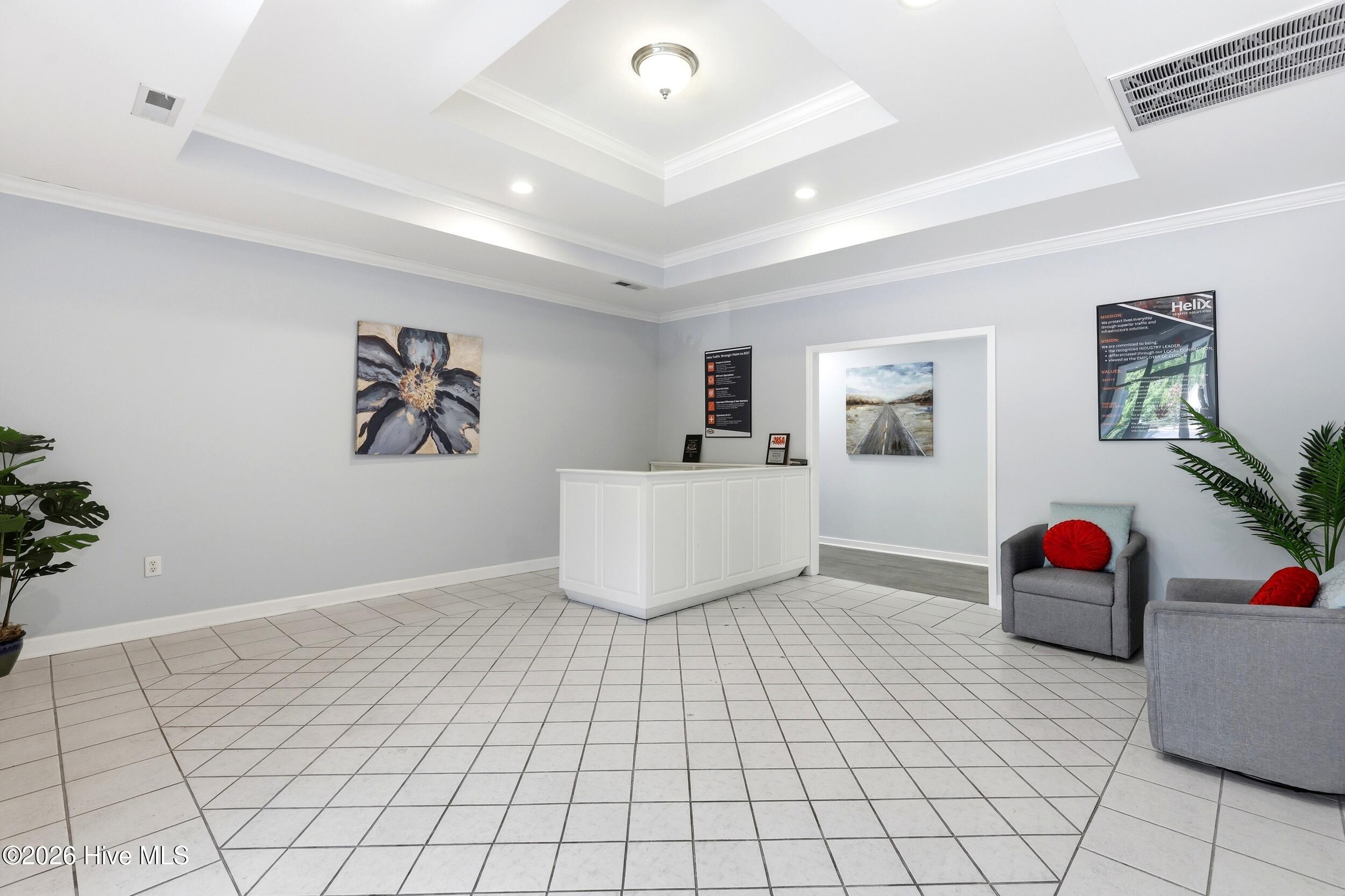 10 S Cardinal Drive S Unit 1 Property Photo 6