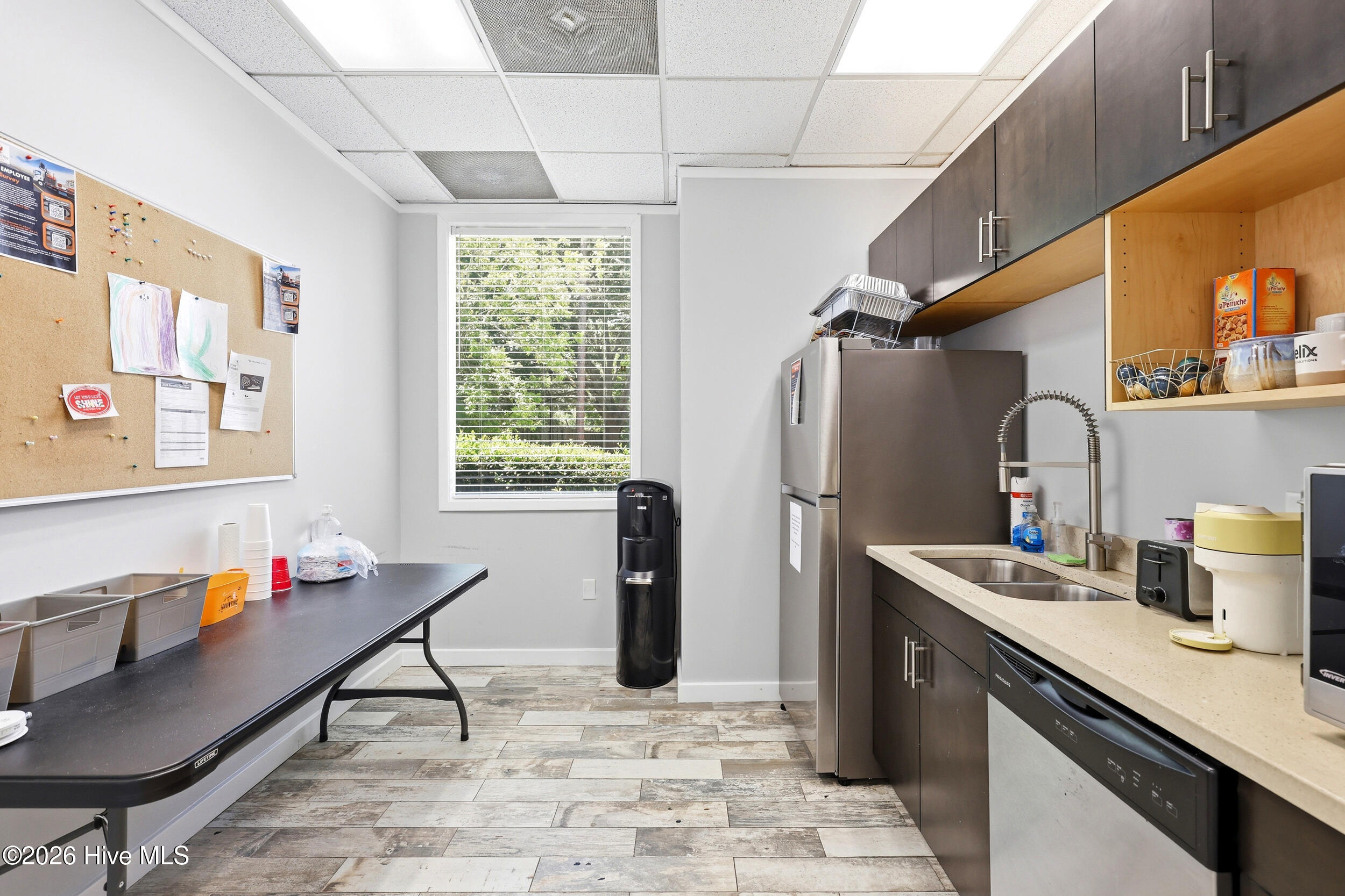 10 S Cardinal Drive S Unit 1 Property Photo 47