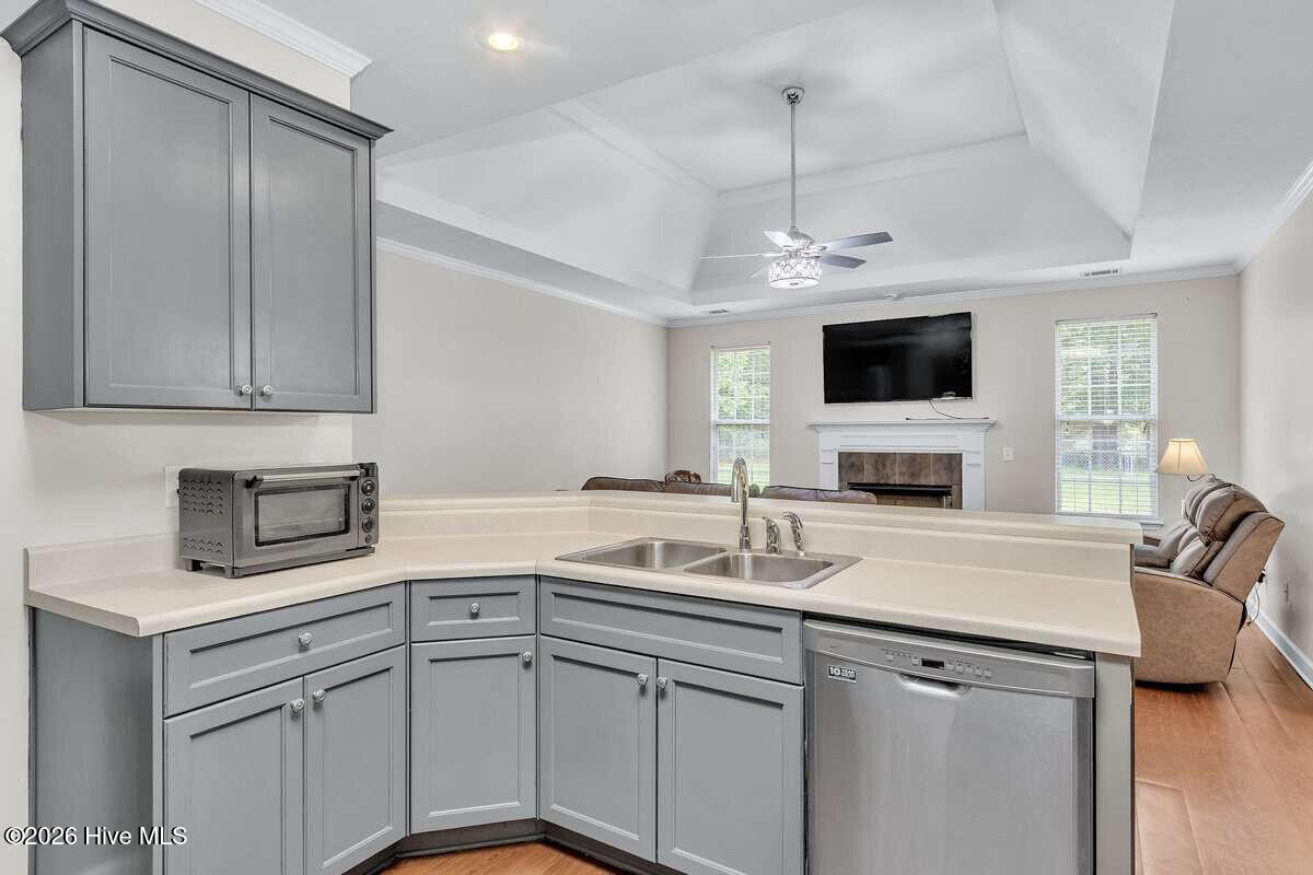 703 Harrison Drive Property Photo 4