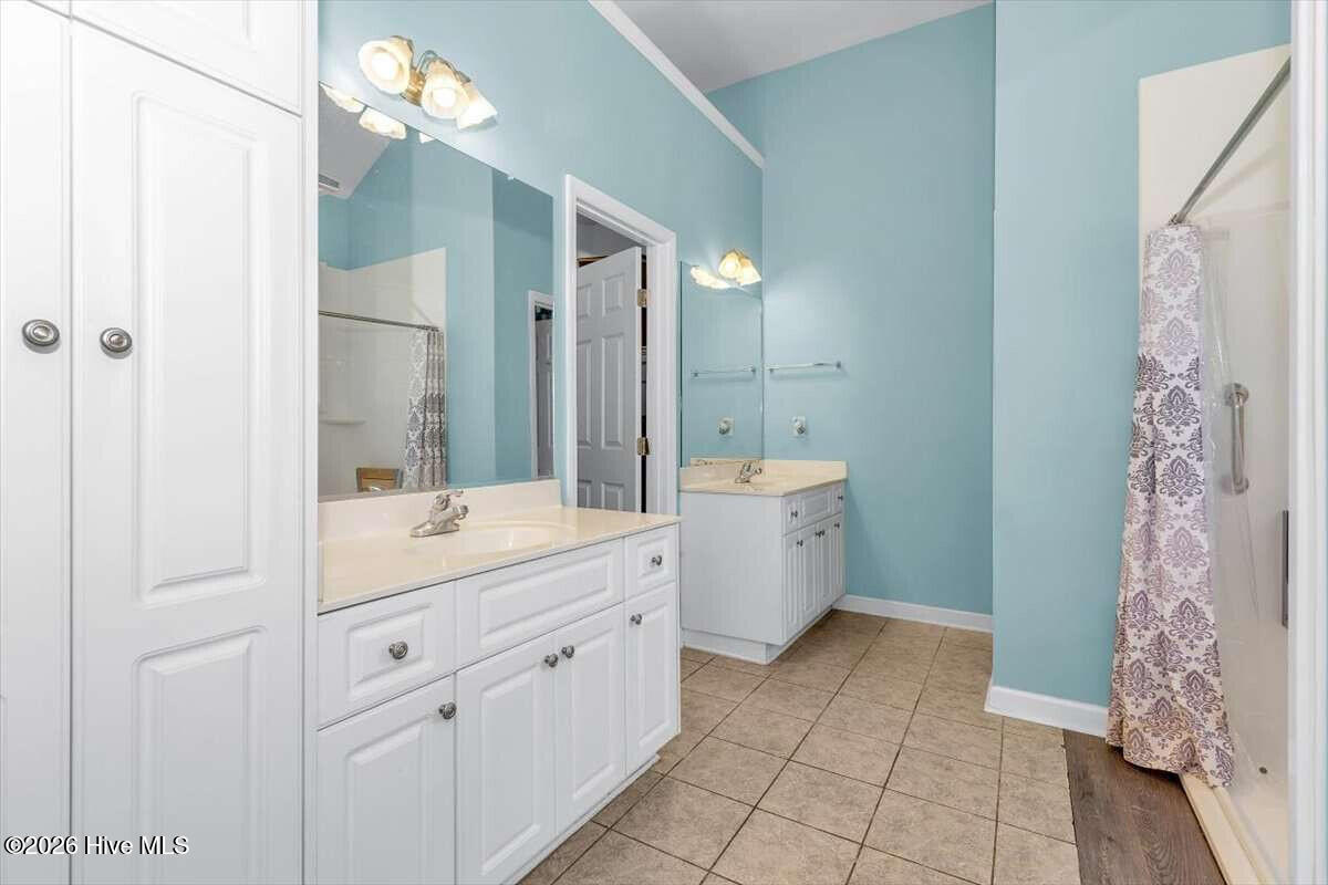 703 Harrison Drive Property Photo 12
