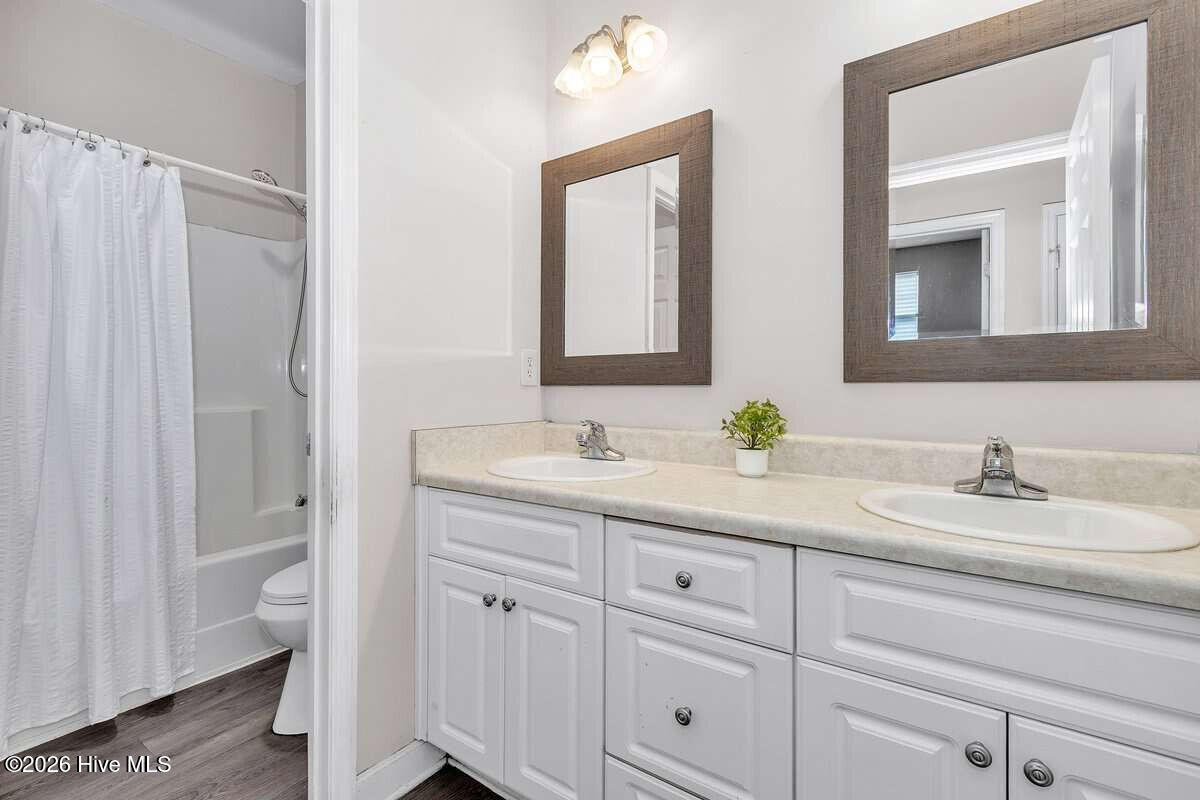 703 Harrison Drive Property Photo 13
