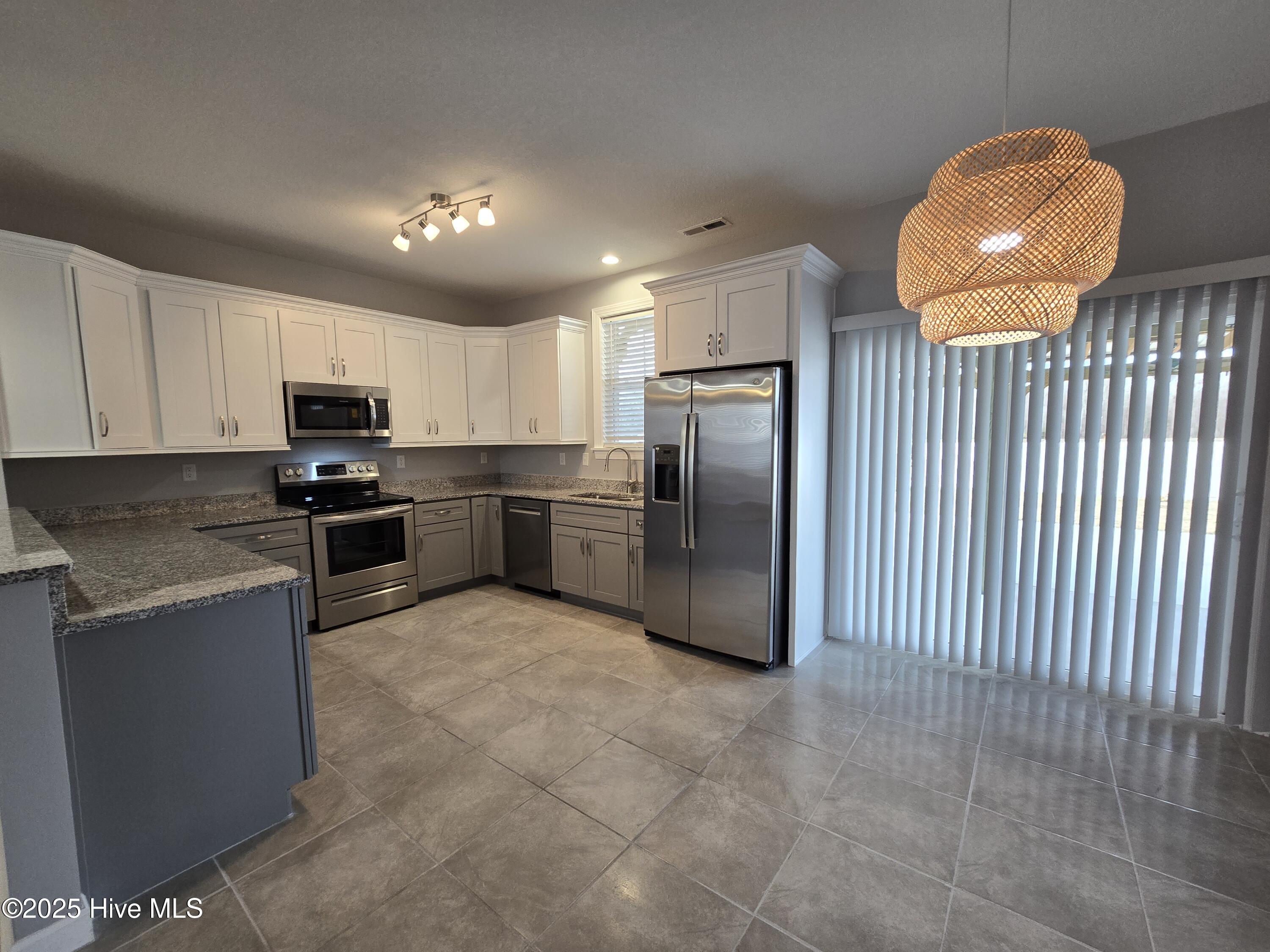 608 Millbrooke Circle Property Photo 4