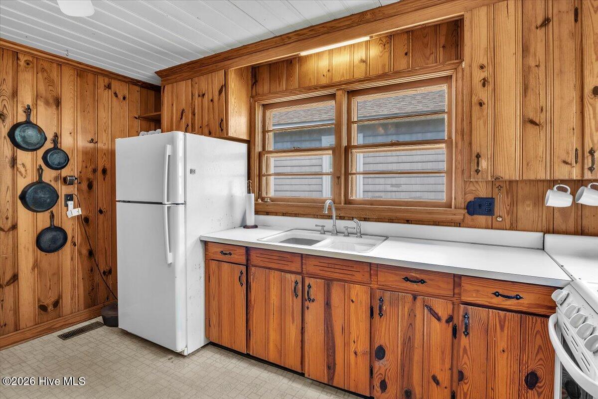 113 Clinton Road Property Photo 39