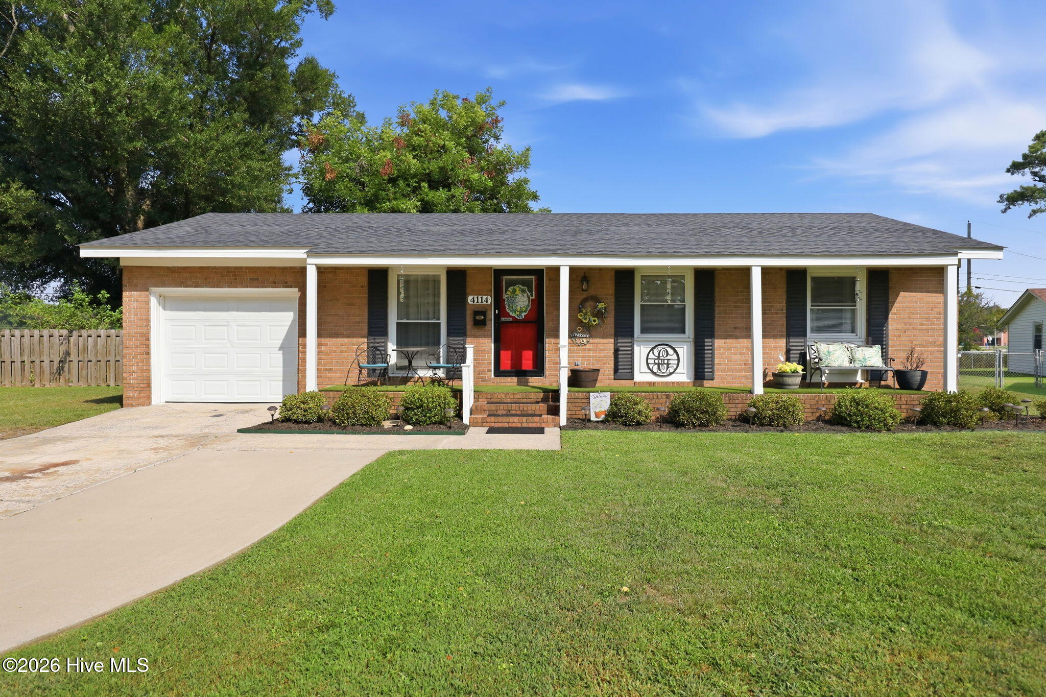 4114 Edgewood Drive Property Photo 1