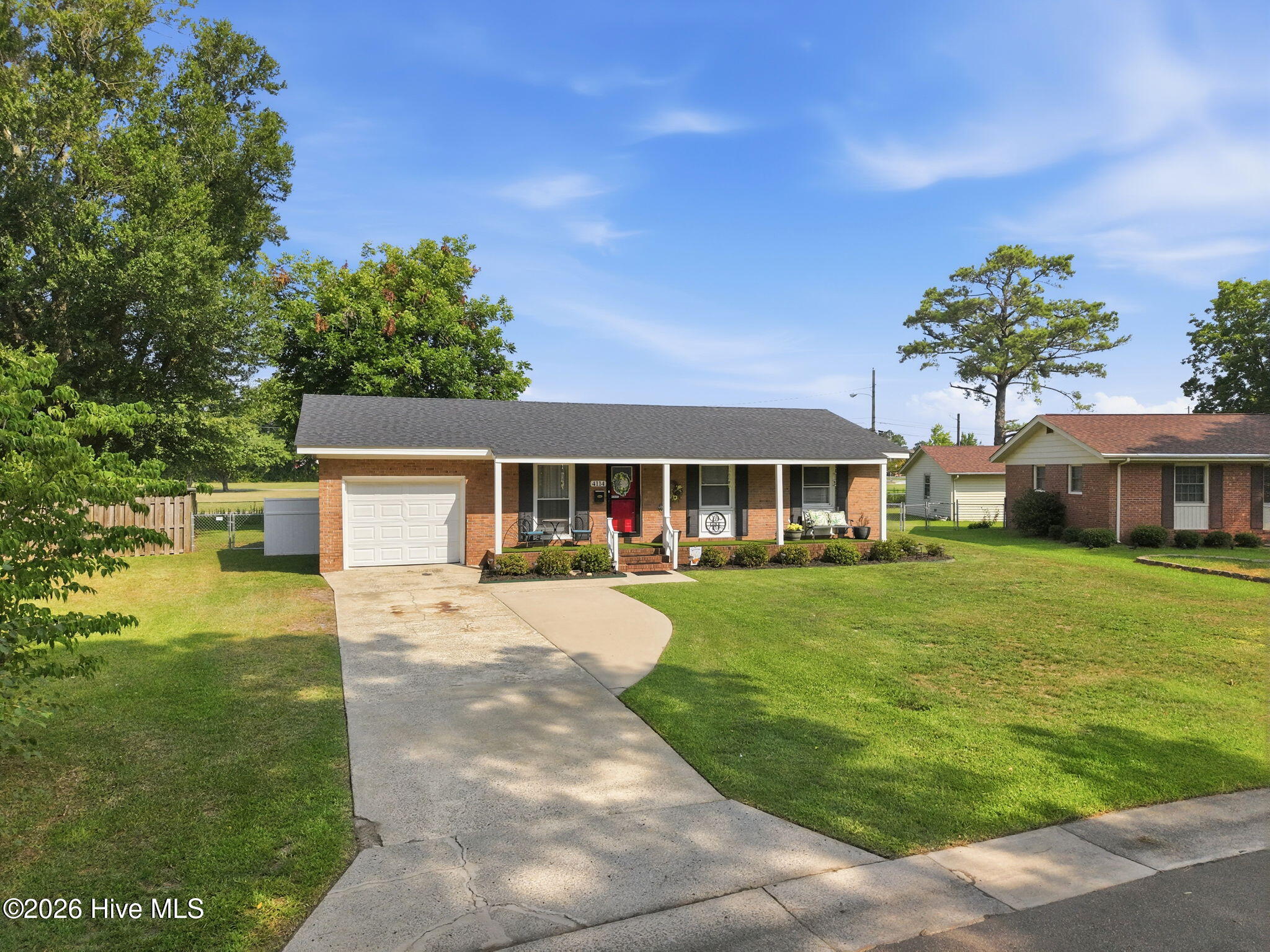 4114 Edgewood Drive Property Photo 3