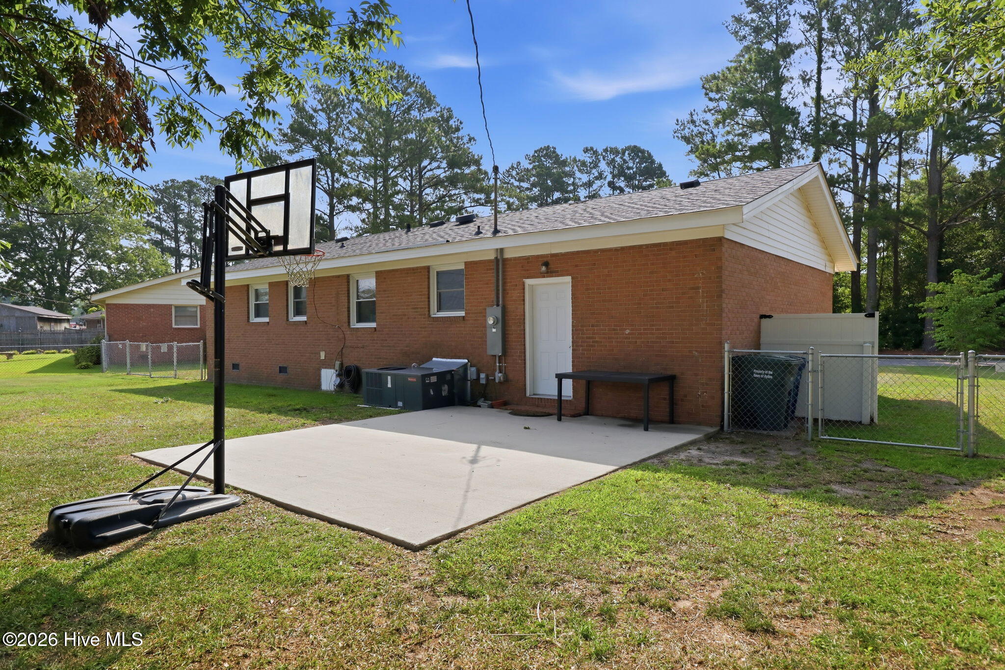 4114 Edgewood Drive Property Photo 6