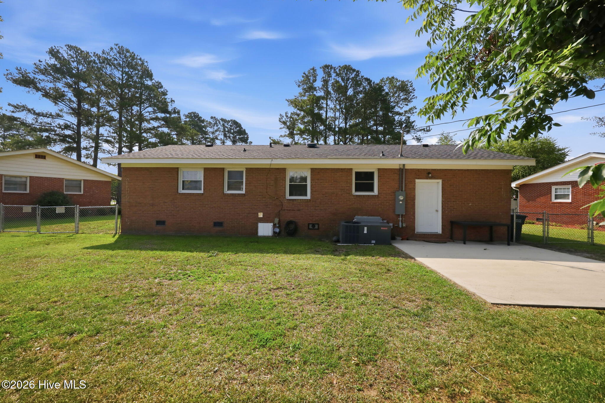 4114 Edgewood Drive Property Photo 8