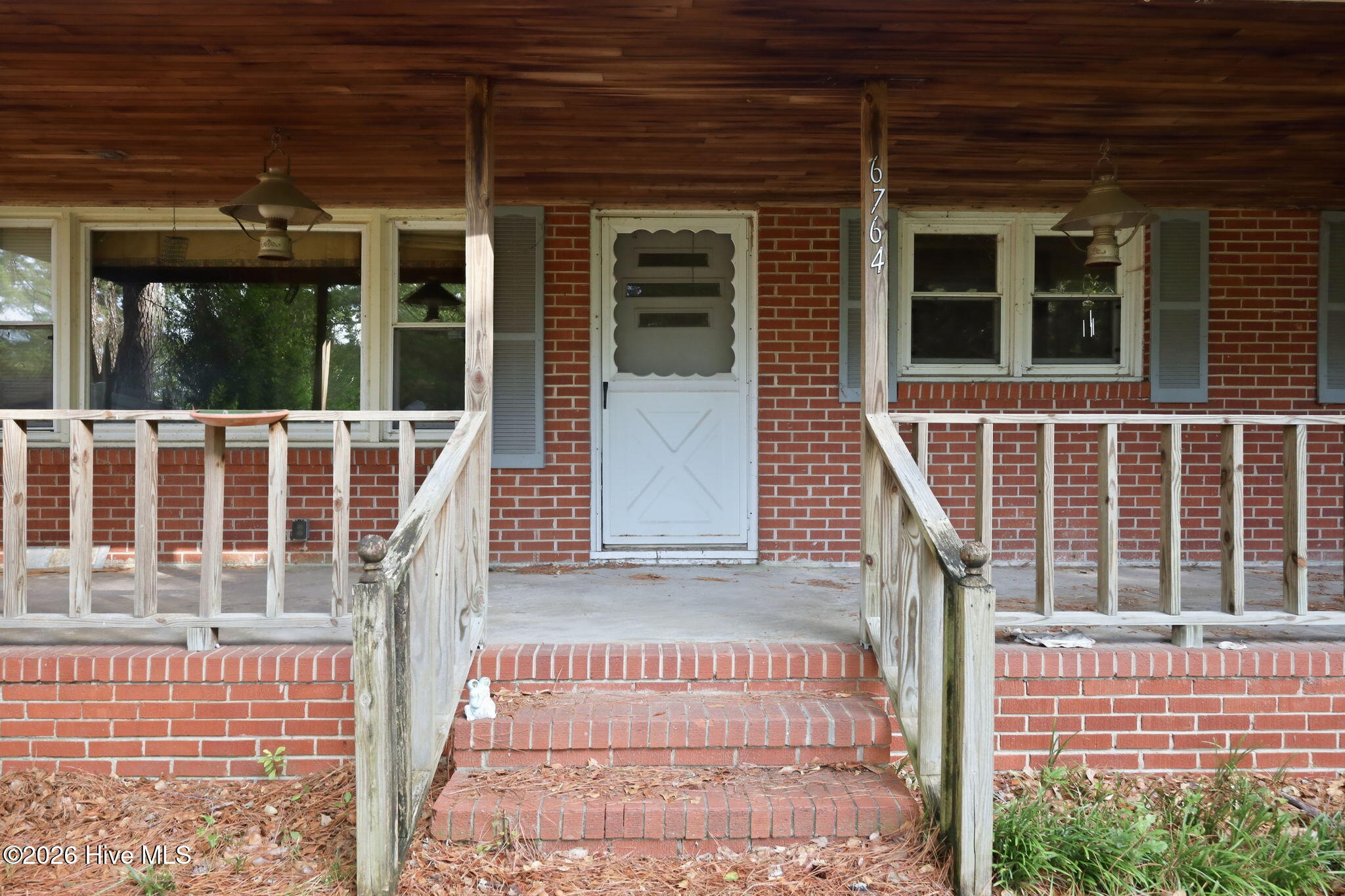 6764 Glenwood Drive Property Photo 4