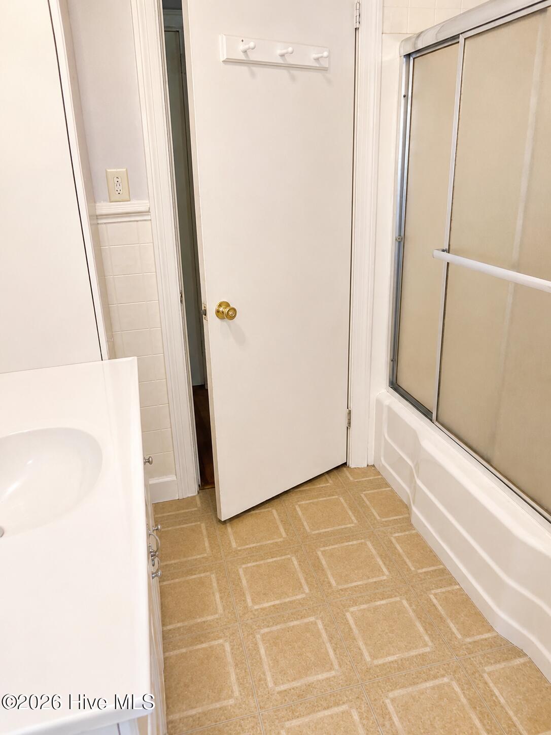 6764 Glenwood Drive Property Photo 24