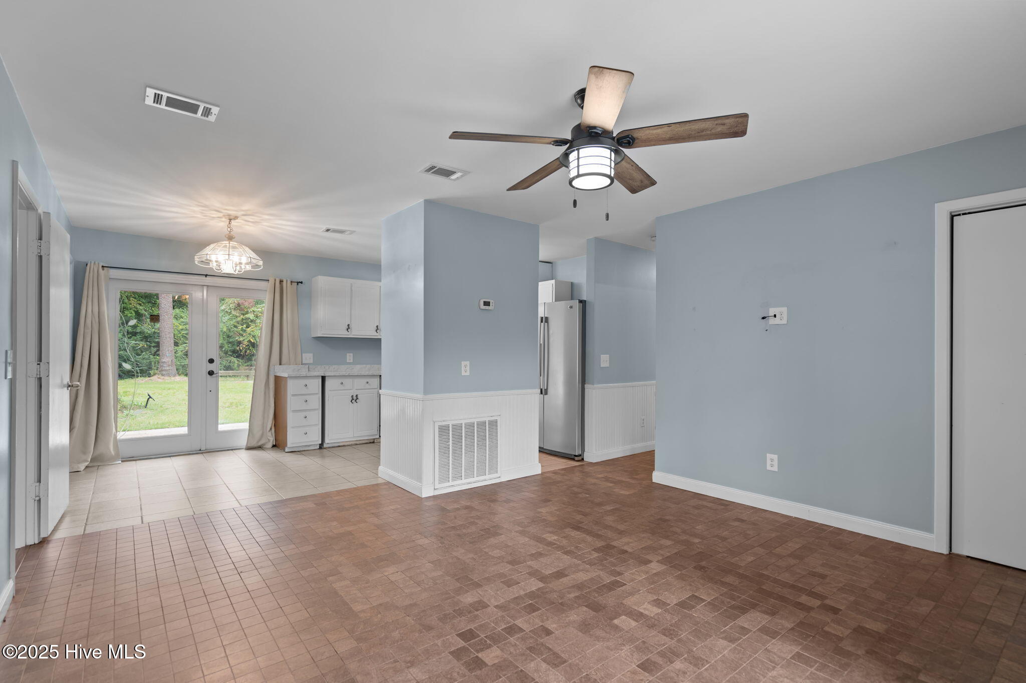 233 Buff Circle Property Photo 10
