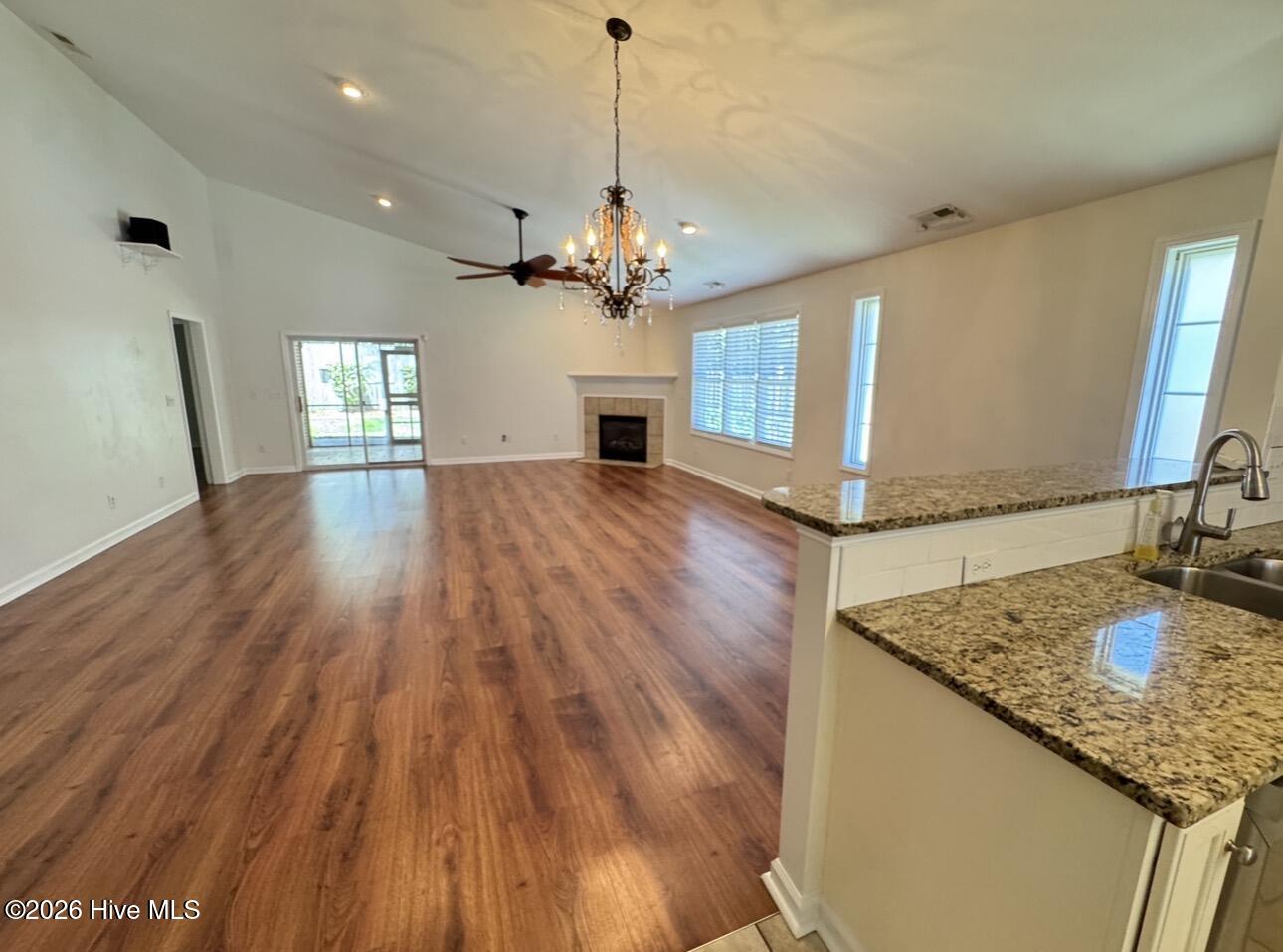 4913 Coronado Drive Property Photo 4