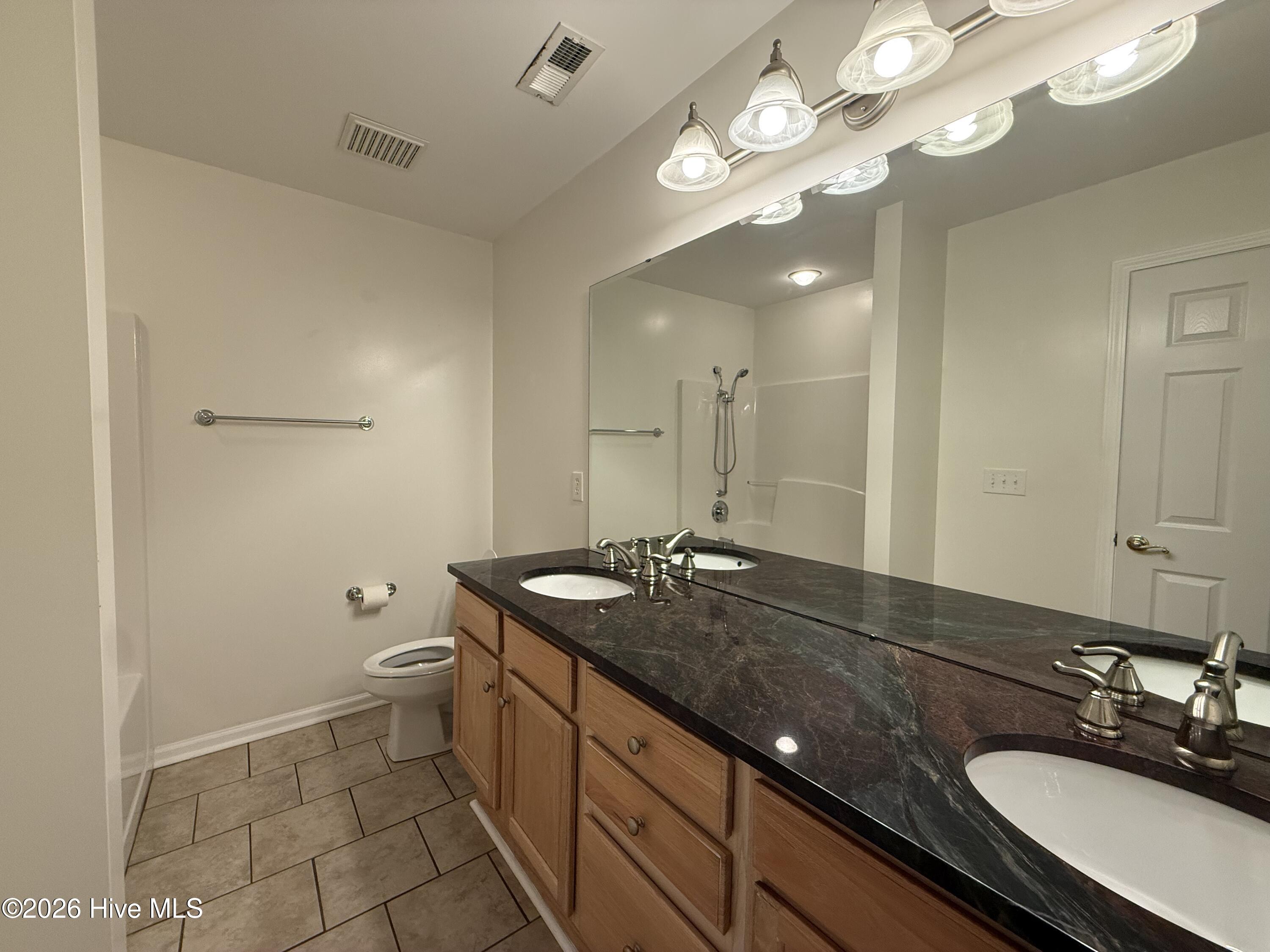 4913 Coronado Drive Property Photo 16