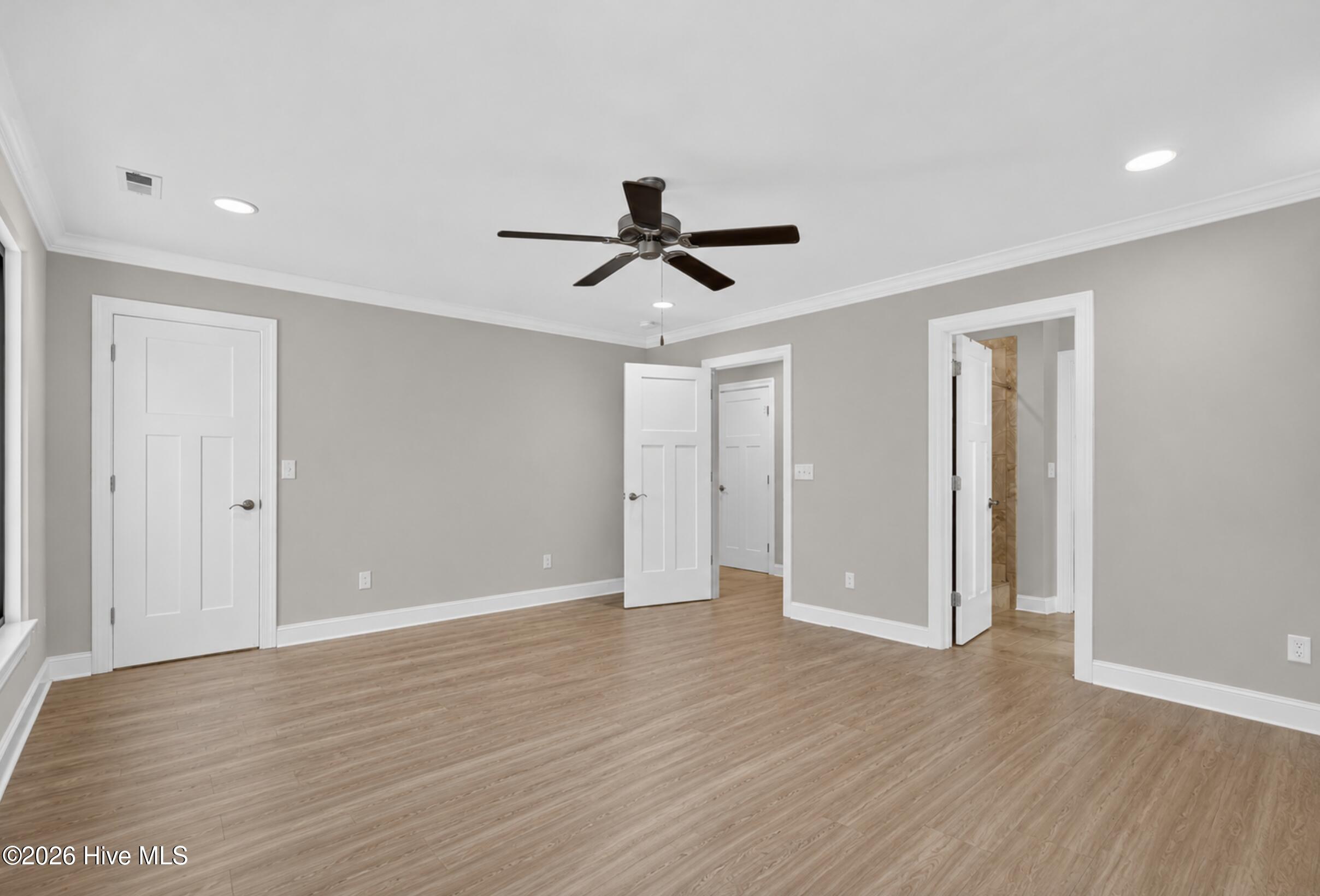 1025 Summer Woods Drive Property Photo 18