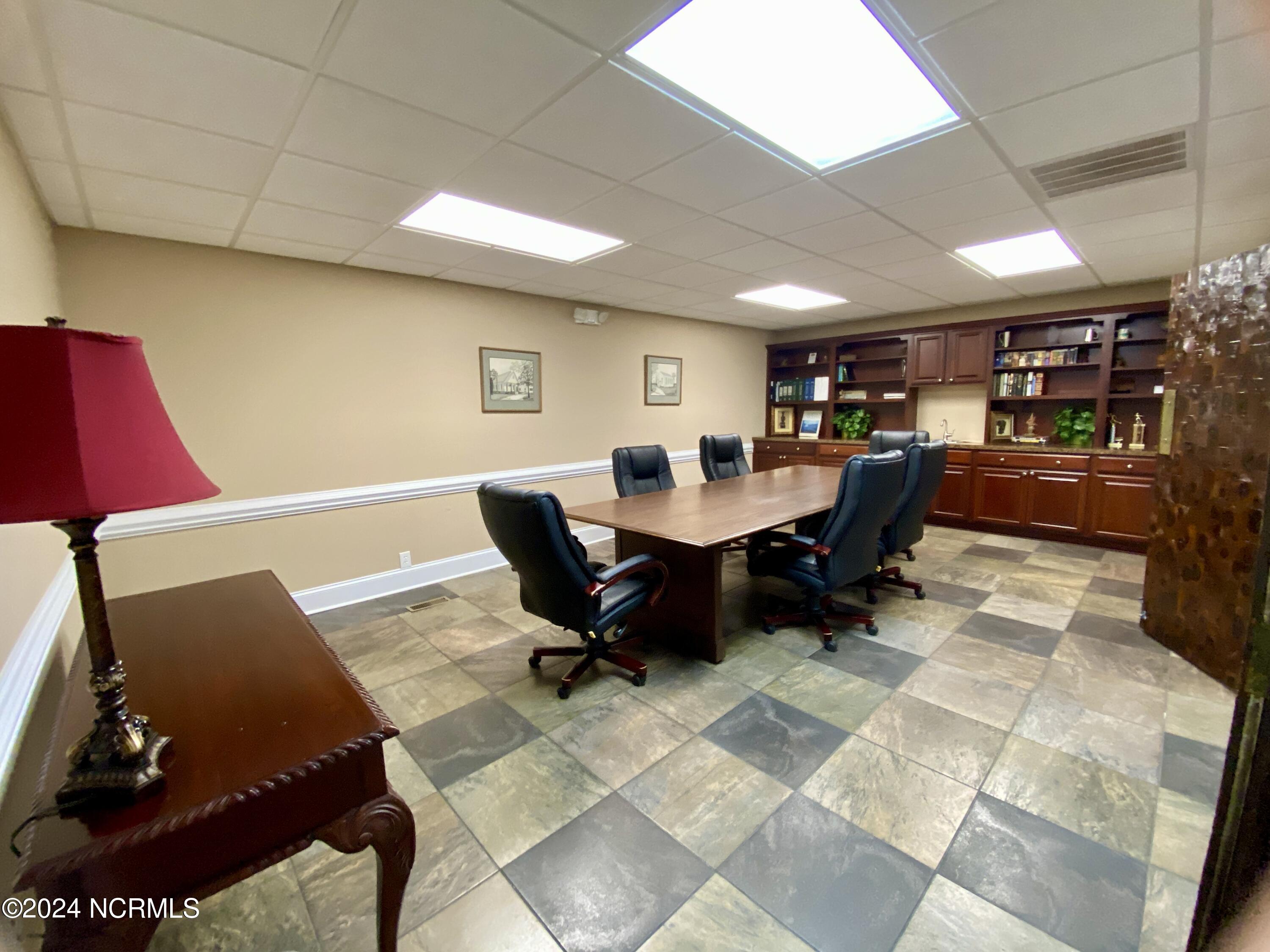 121 Courthouse Drive Property Photo 10