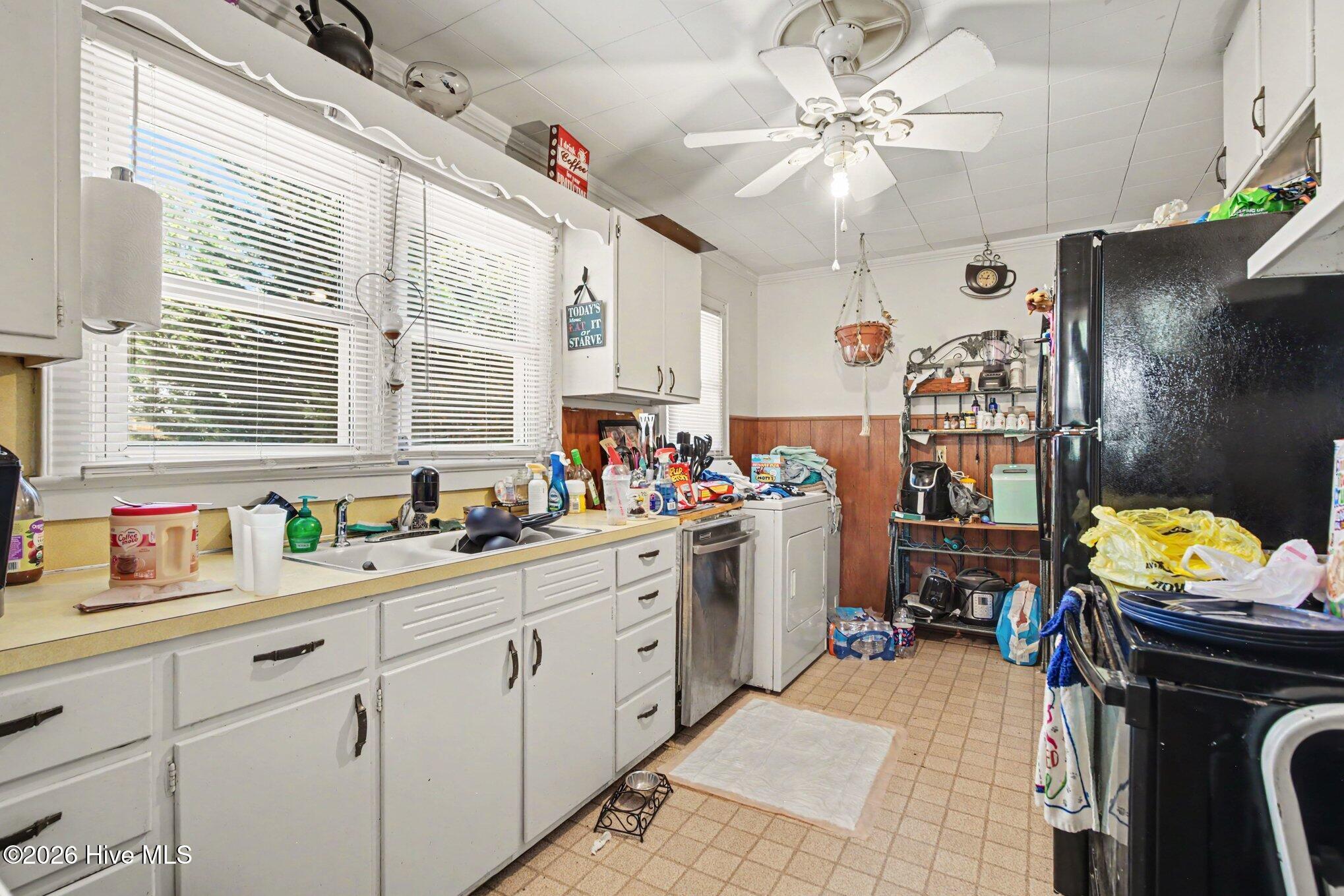 703 Scott Street Property Photo 10