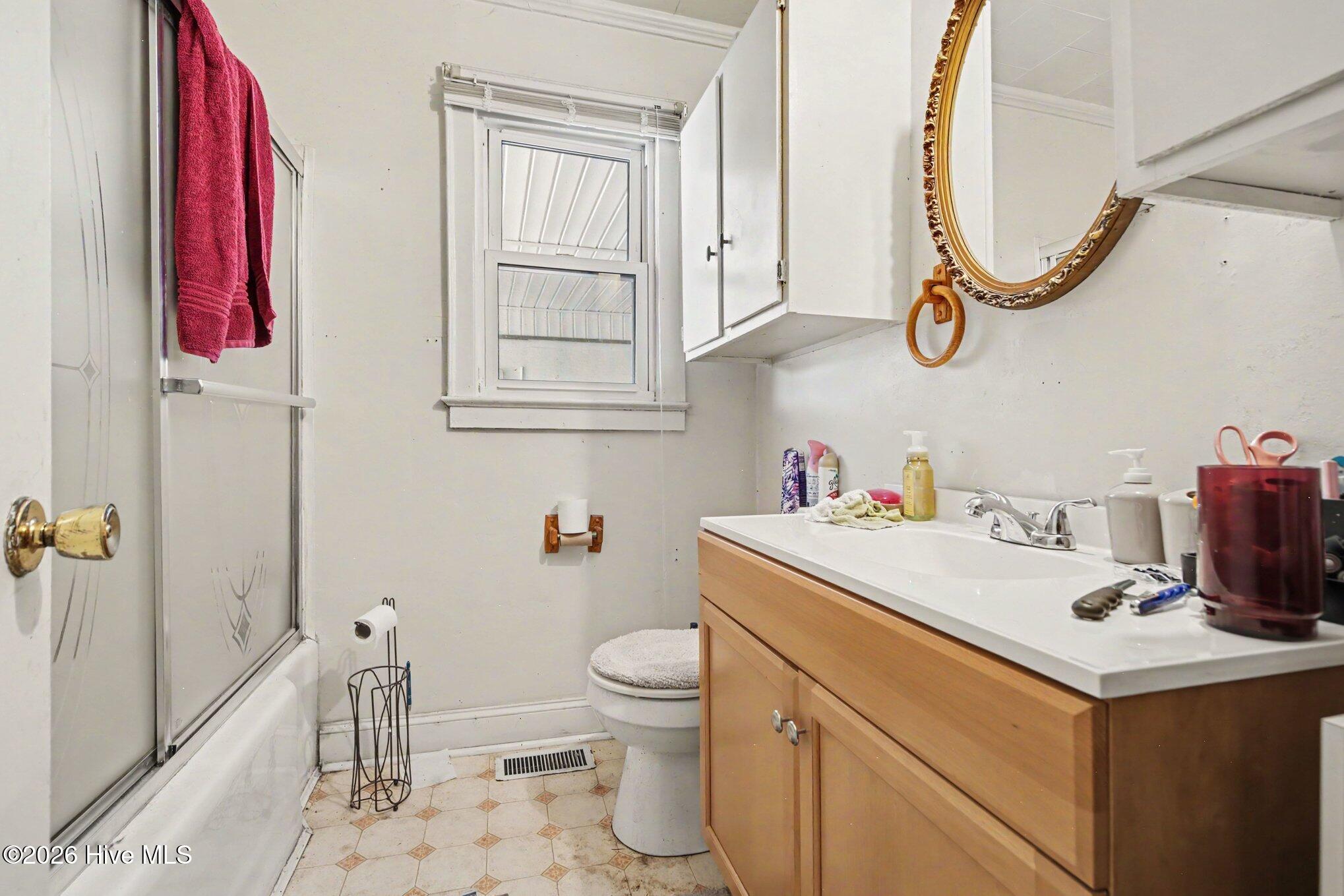 703 Scott Street Property Photo 13