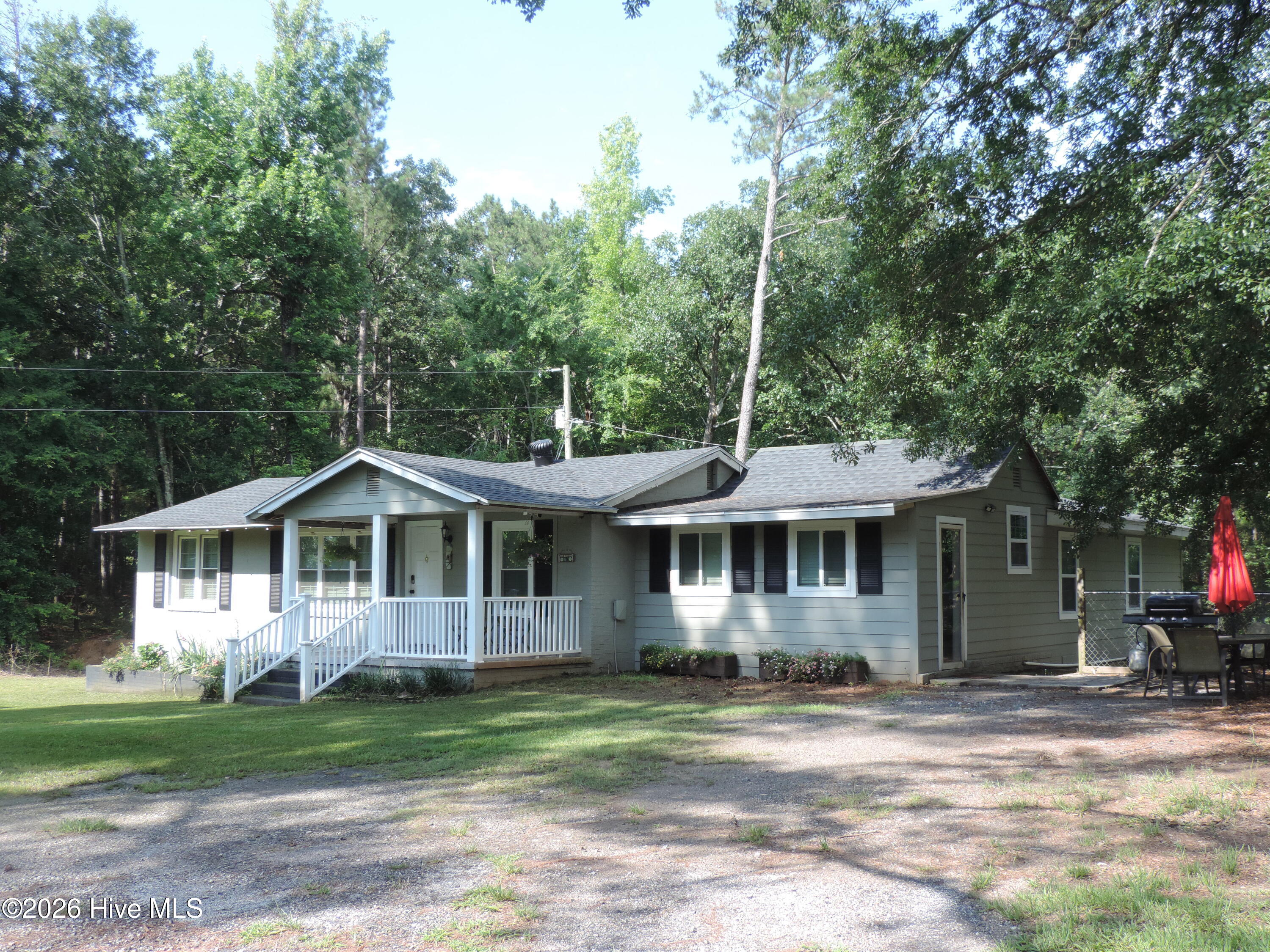 423 Greenfield Road Property Photo 1