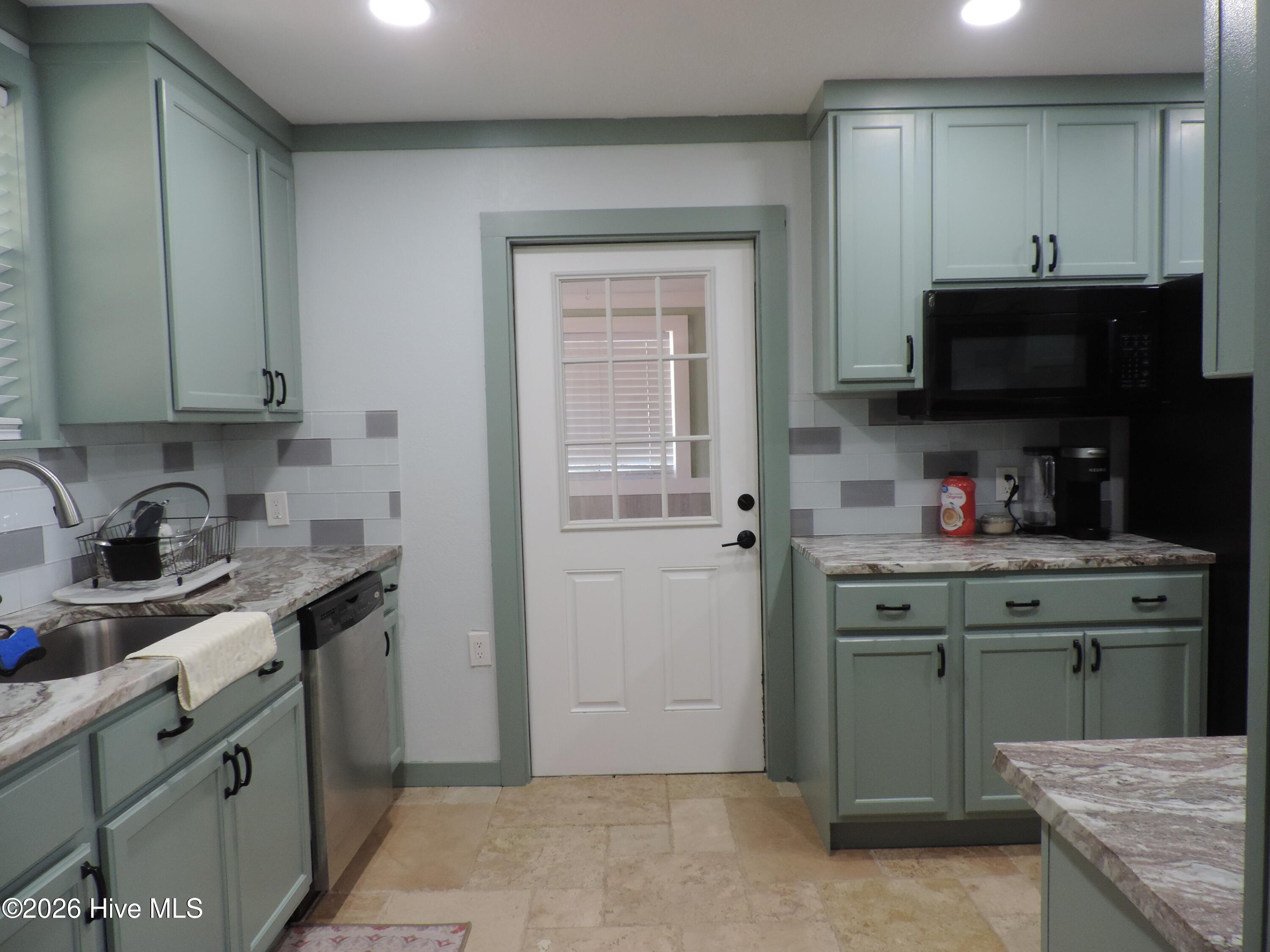 423 Greenfield Road Property Photo 4