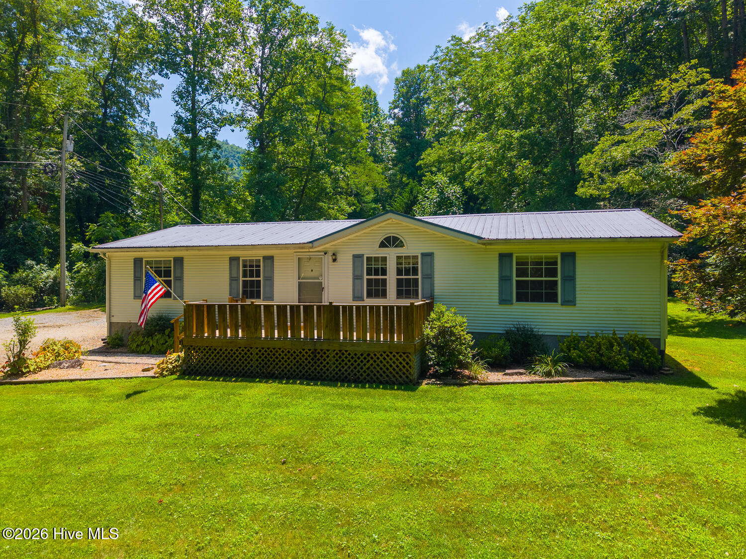 394 Anderson Road Property Photo 1