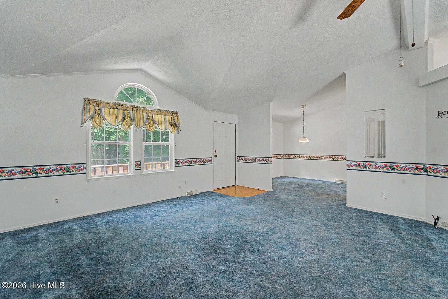 394 Anderson Road Property Photo 11