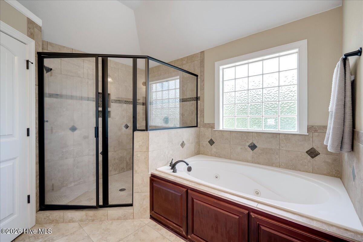 931 Forest Drive Property Photo 18