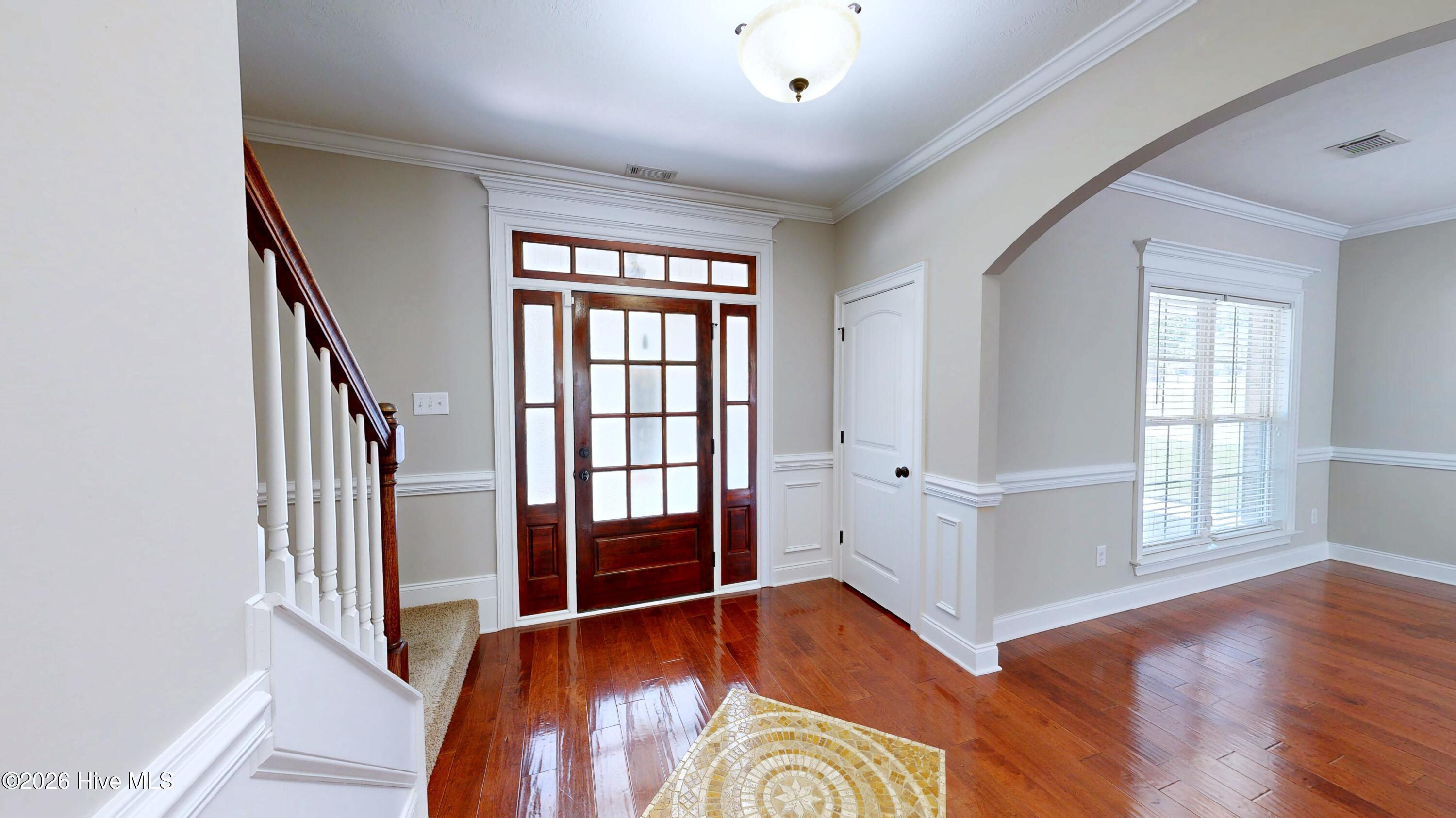 1011 Winding Trail Property Photo 6