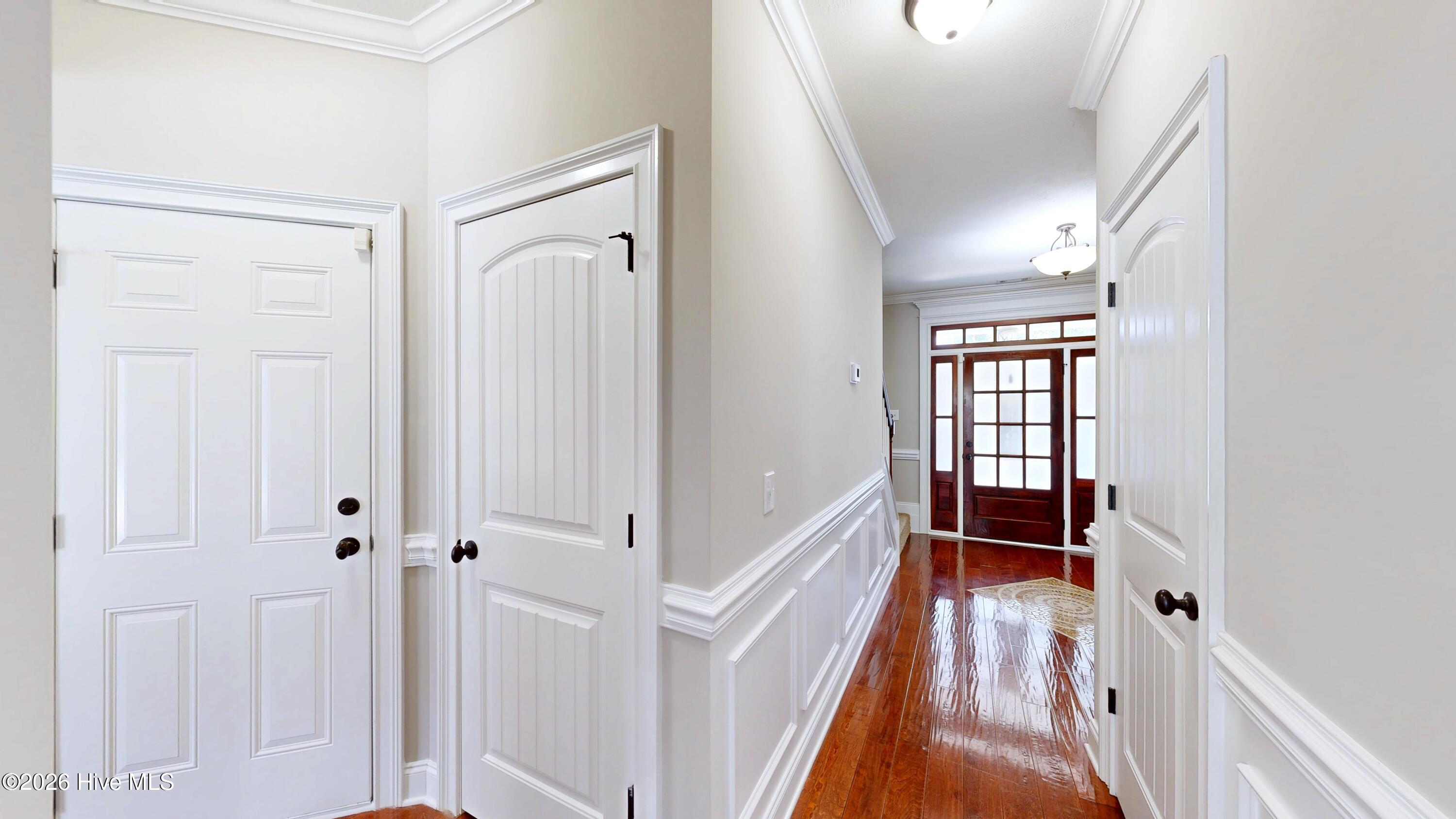 1011 Winding Trail Property Photo 13