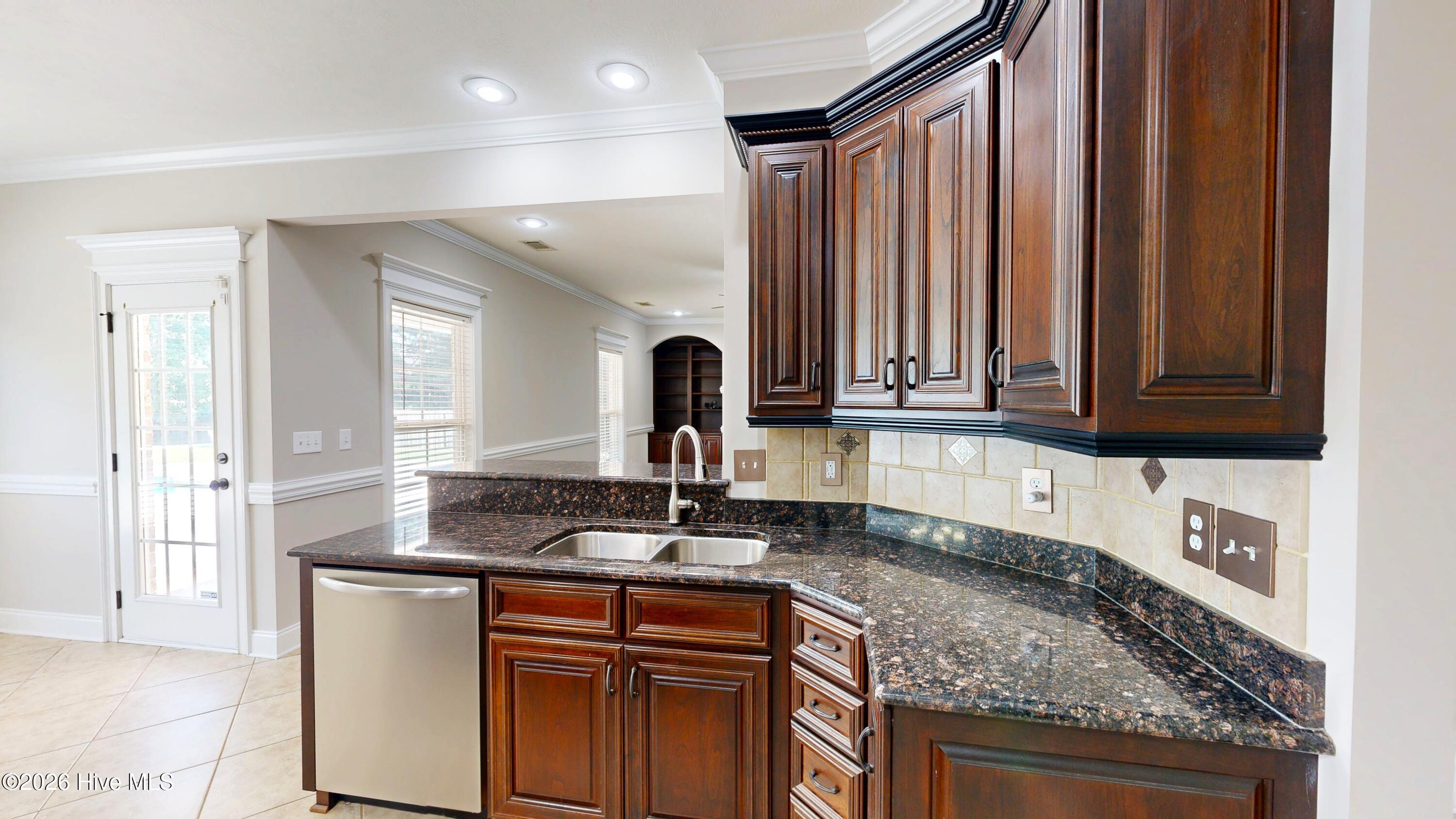 1011 Winding Trail Property Photo 22