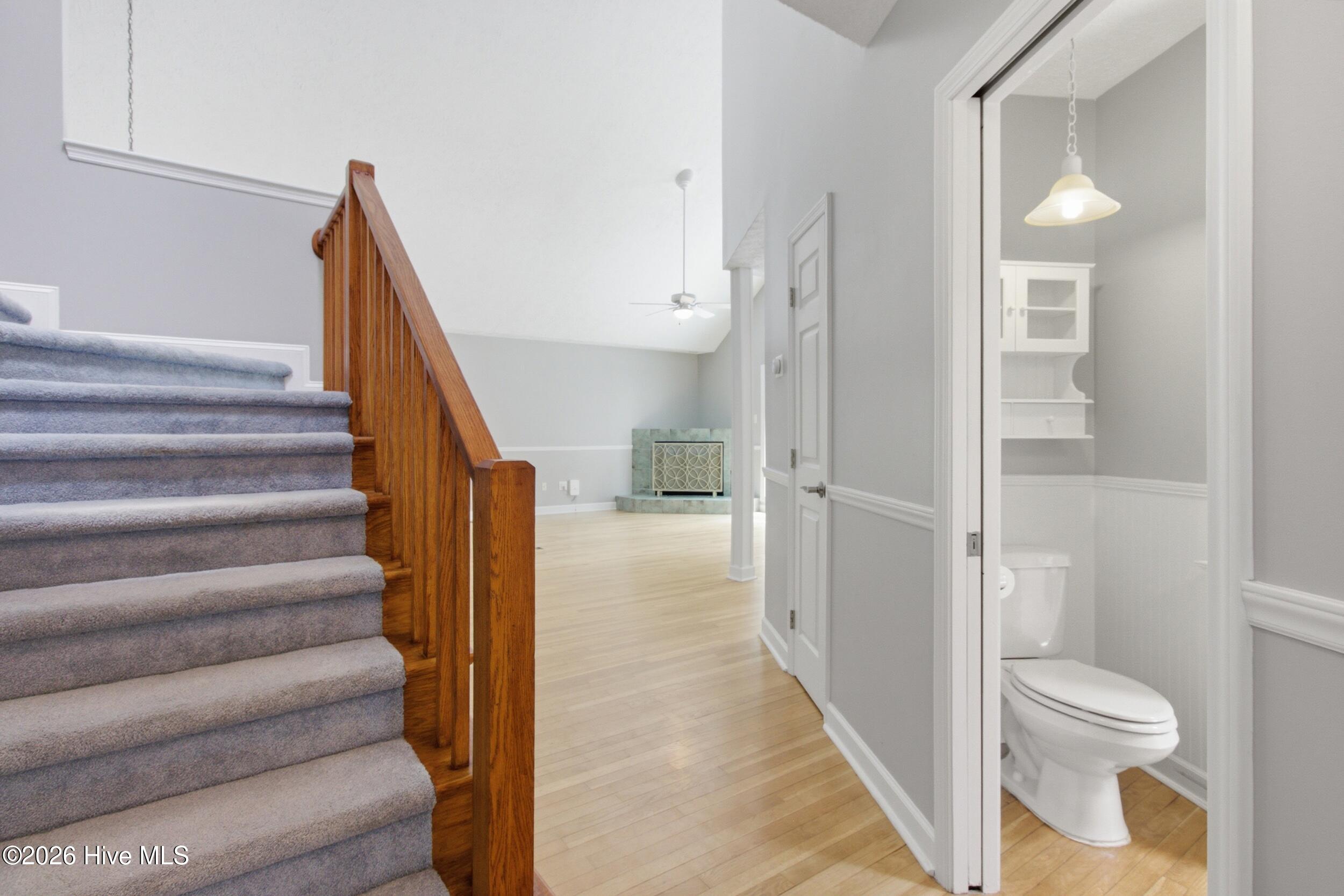 209 E Palmer Drive Property Photo 8