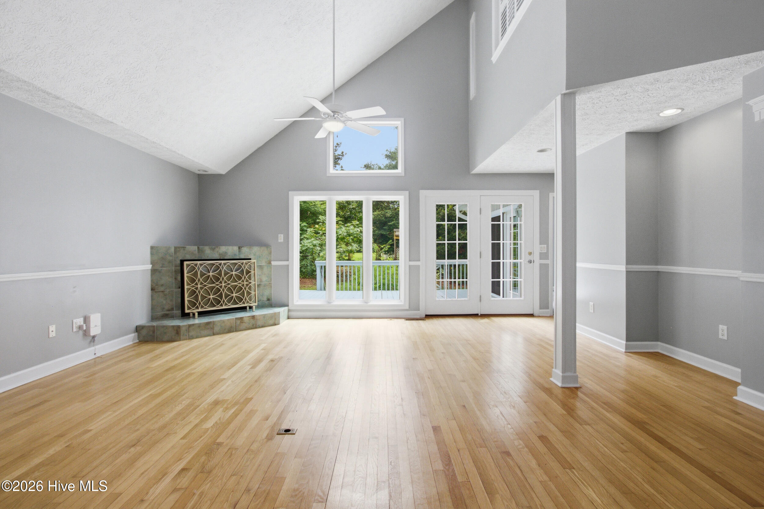 209 E Palmer Drive Property Photo 11