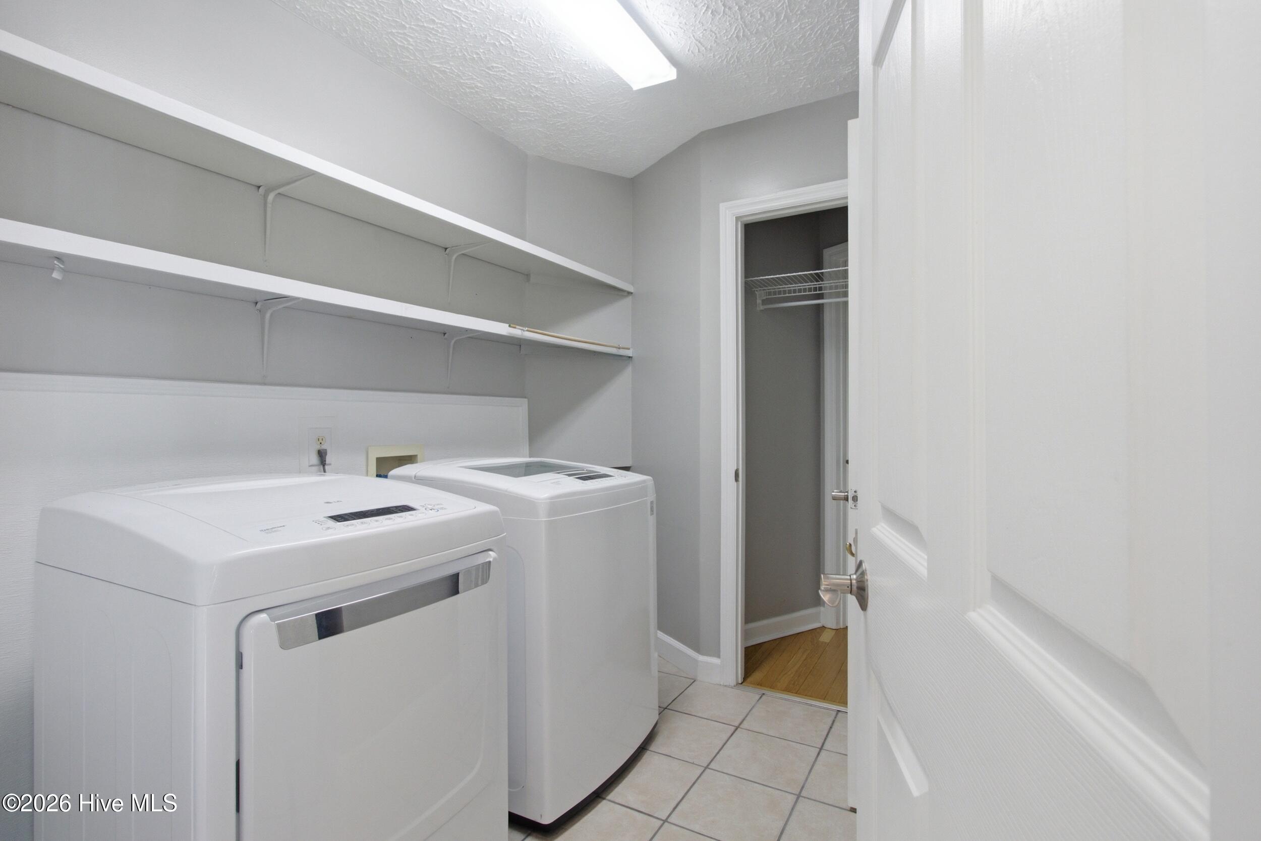 209 E Palmer Drive Property Photo 18