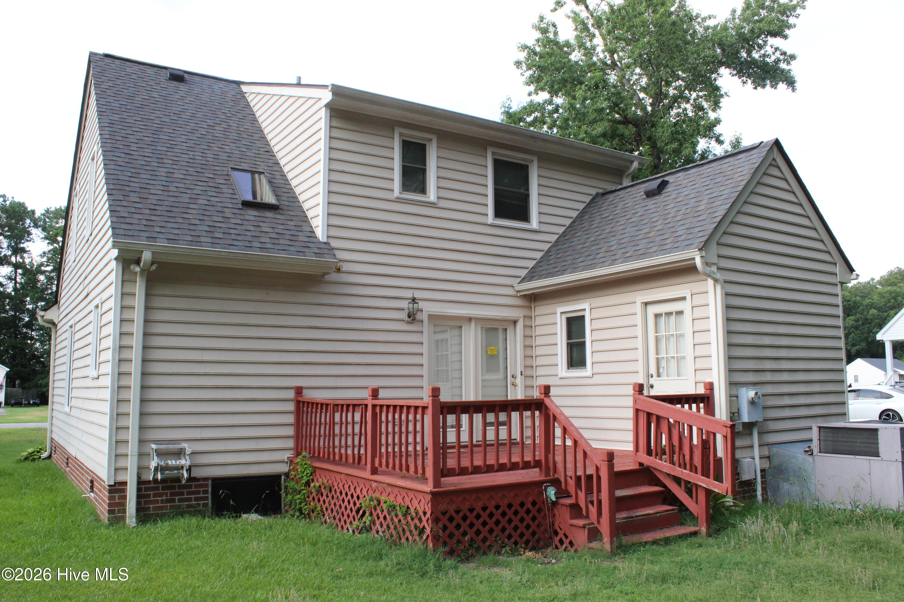310 Jay Trail Property Photo 4