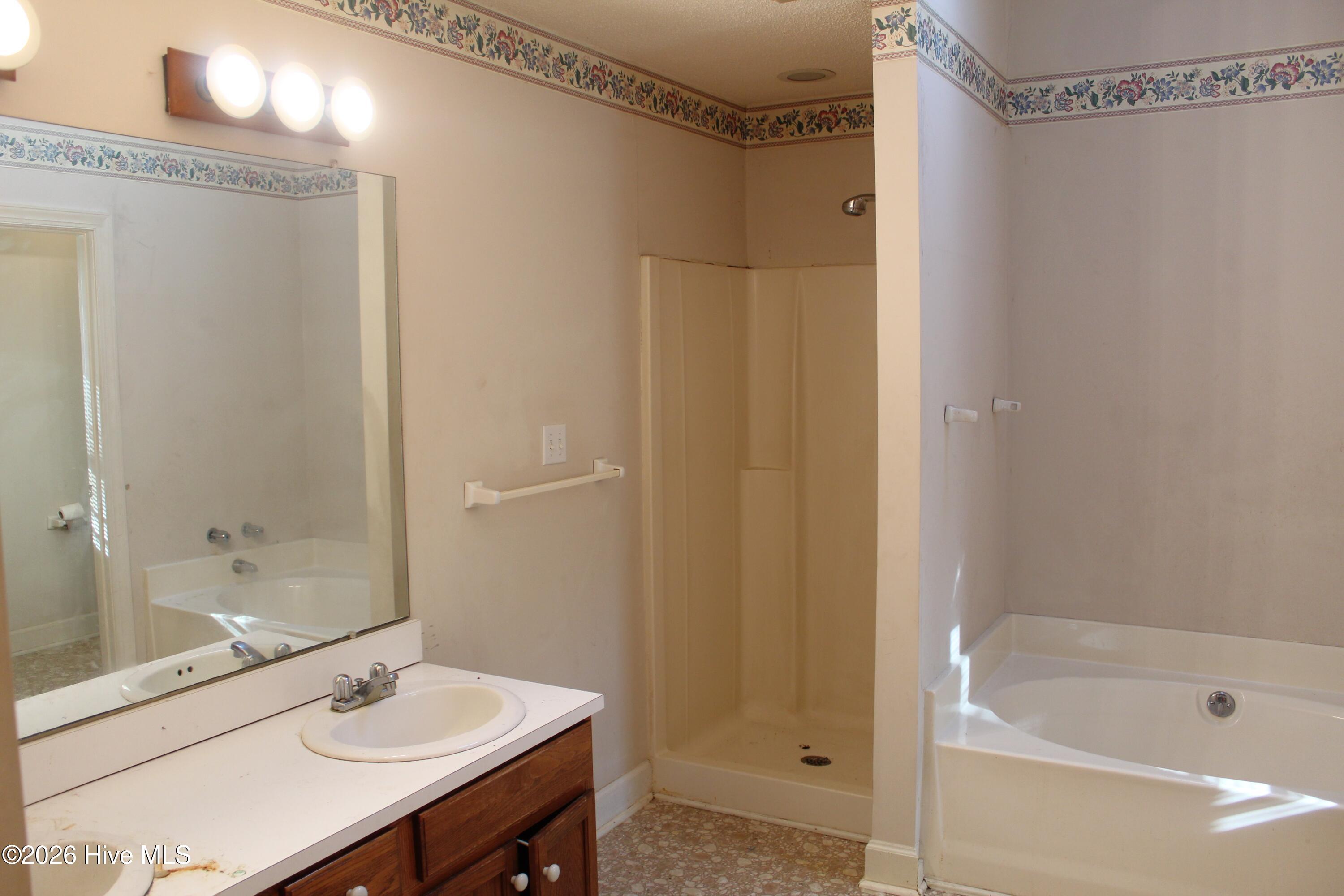 310 Jay Trail Property Photo 12