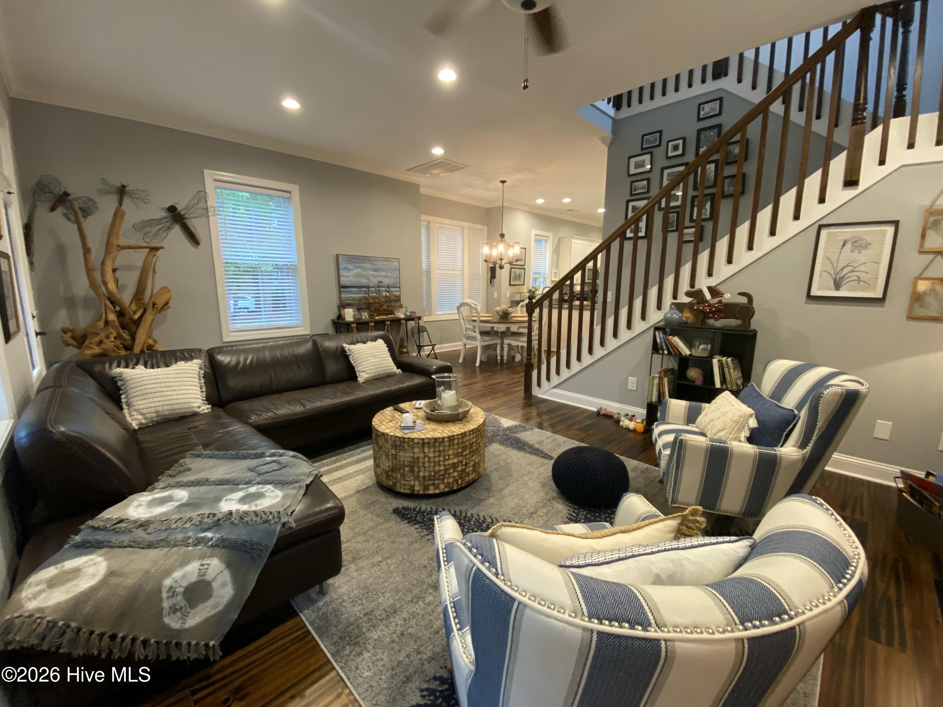 5018 Walton Street Property Photo 8
