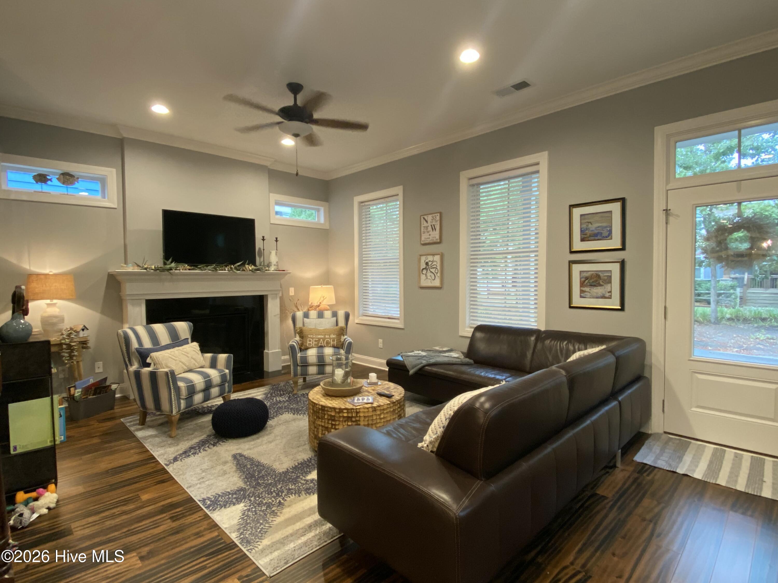 5018 Walton Street Property Photo 10