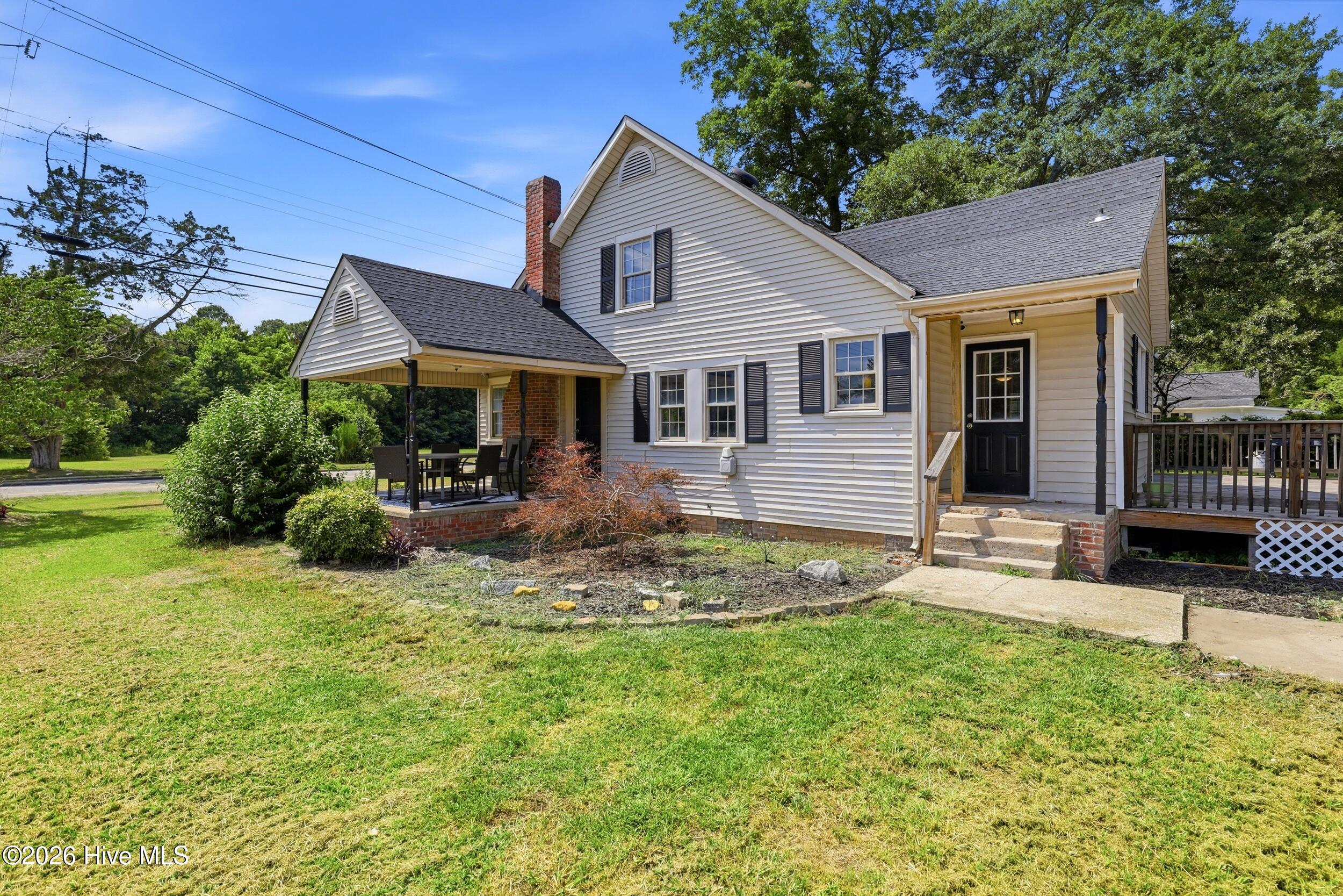 421 S Brown Street Property Photo 6