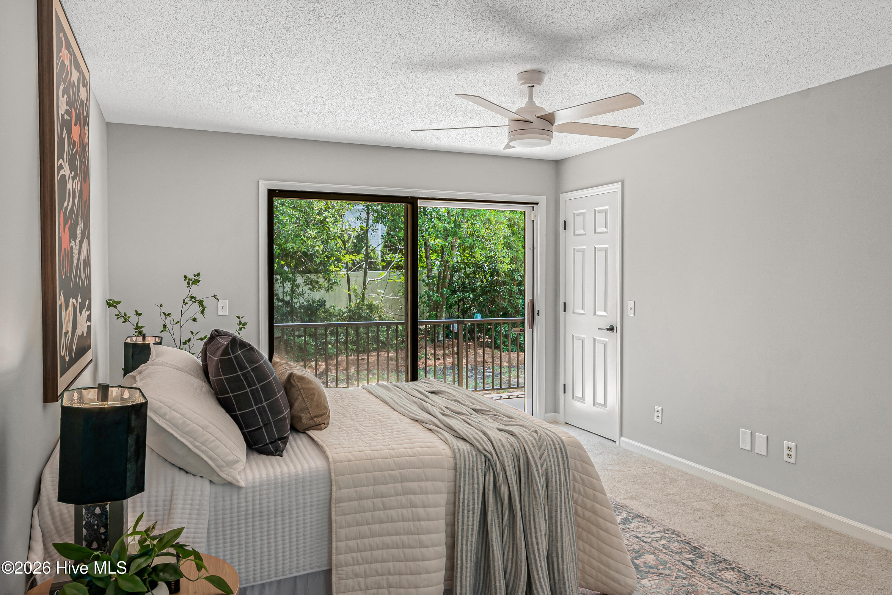 720 Diamondhead Drive S Property Photo 18