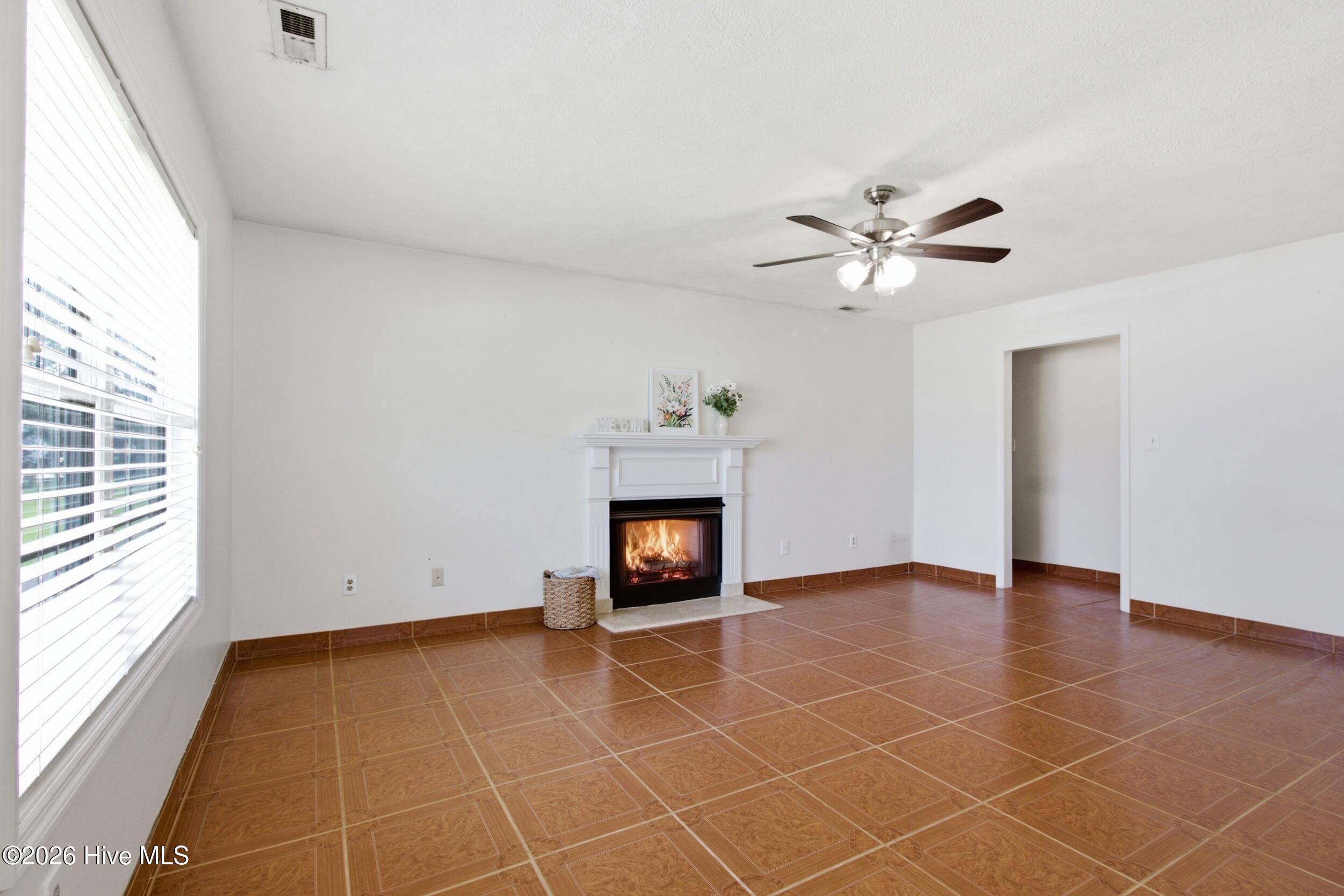 330 Lee Drive Property Photo 7