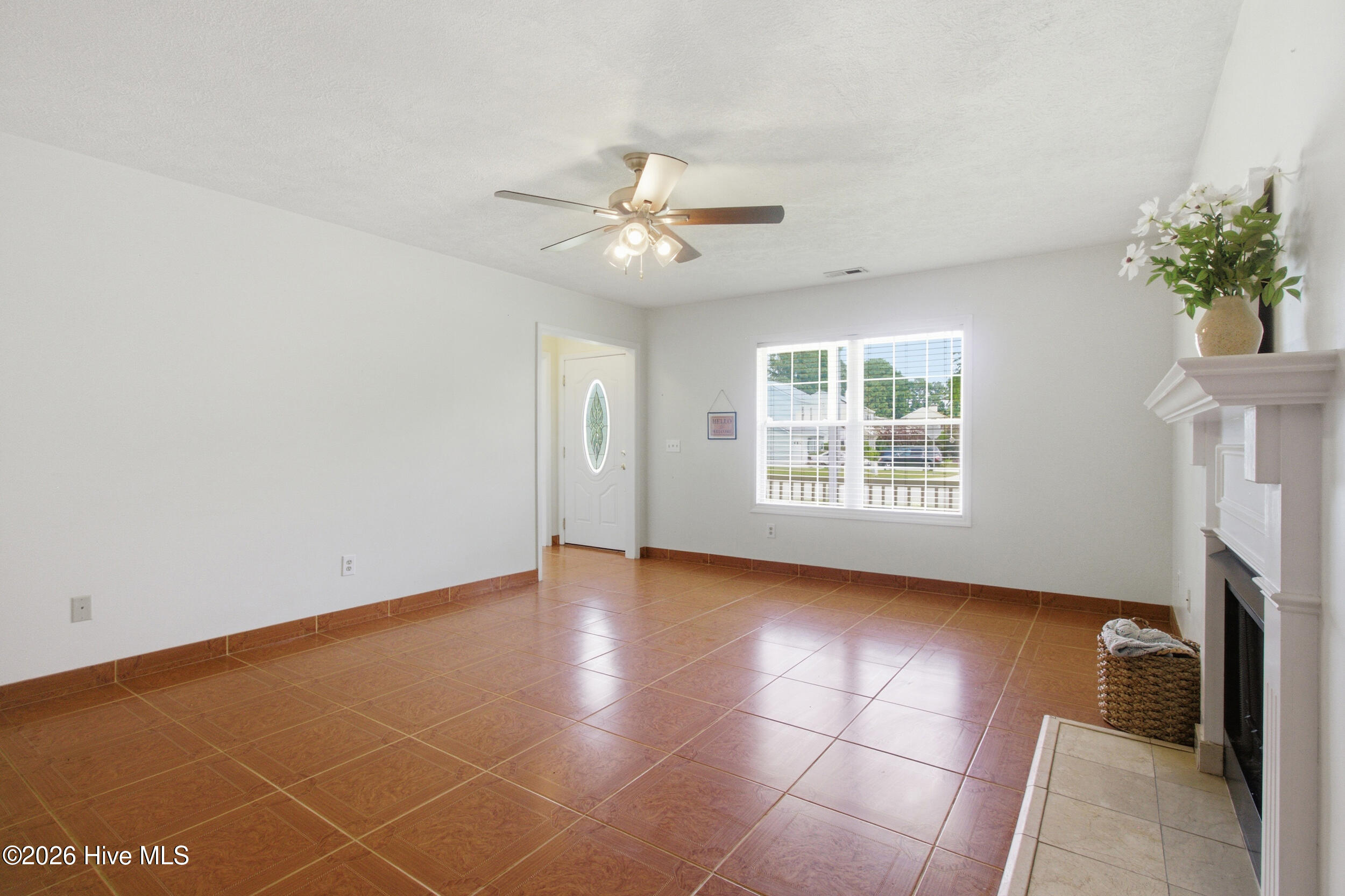 330 Lee Drive Property Photo 9