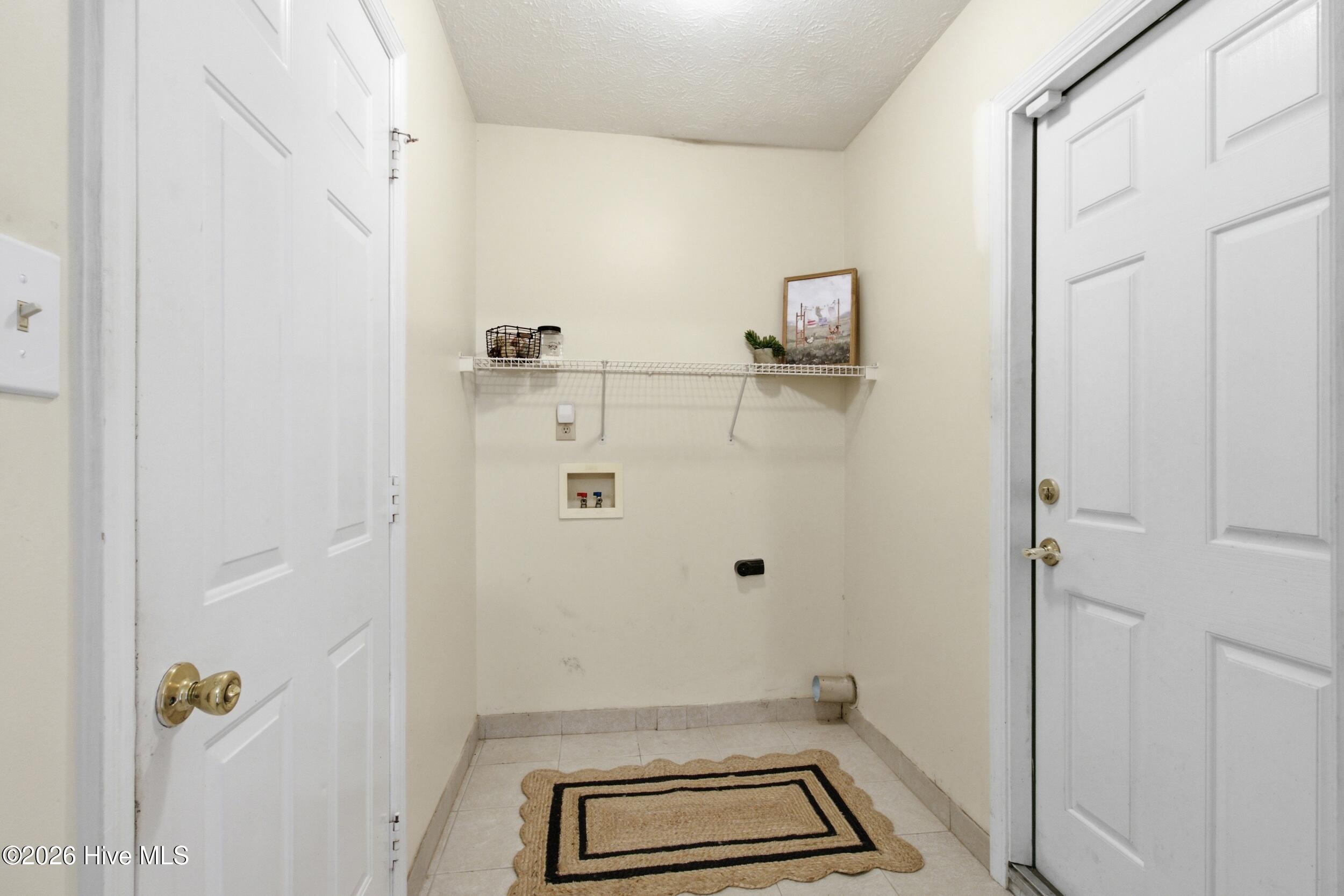 330 Lee Drive Property Photo 12