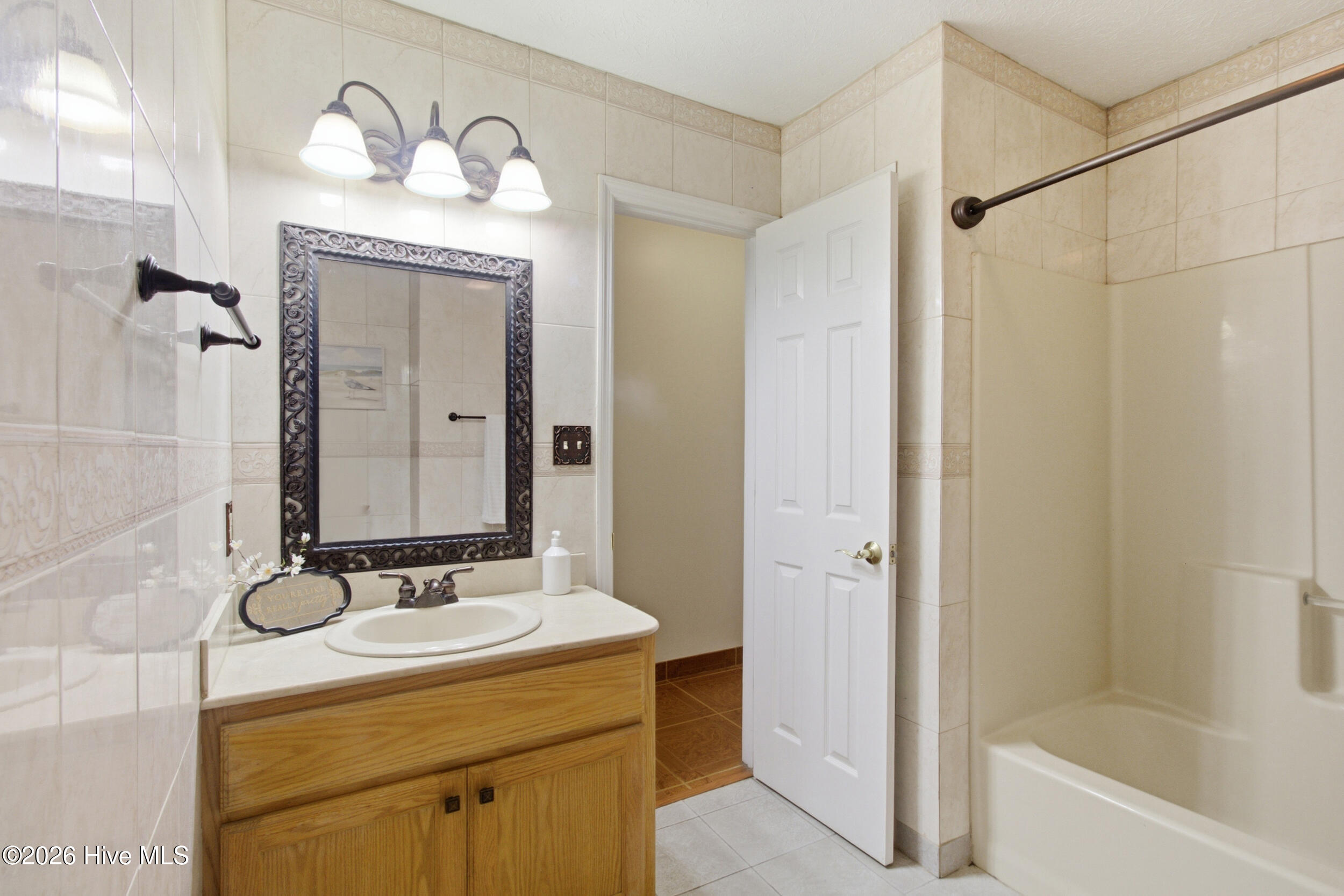 330 Lee Drive Property Photo 18