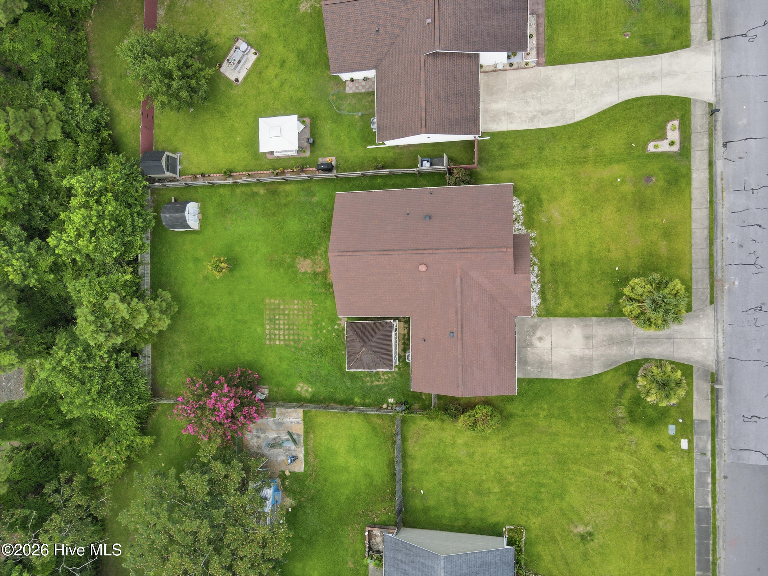 330 Lee Drive Property Photo 30